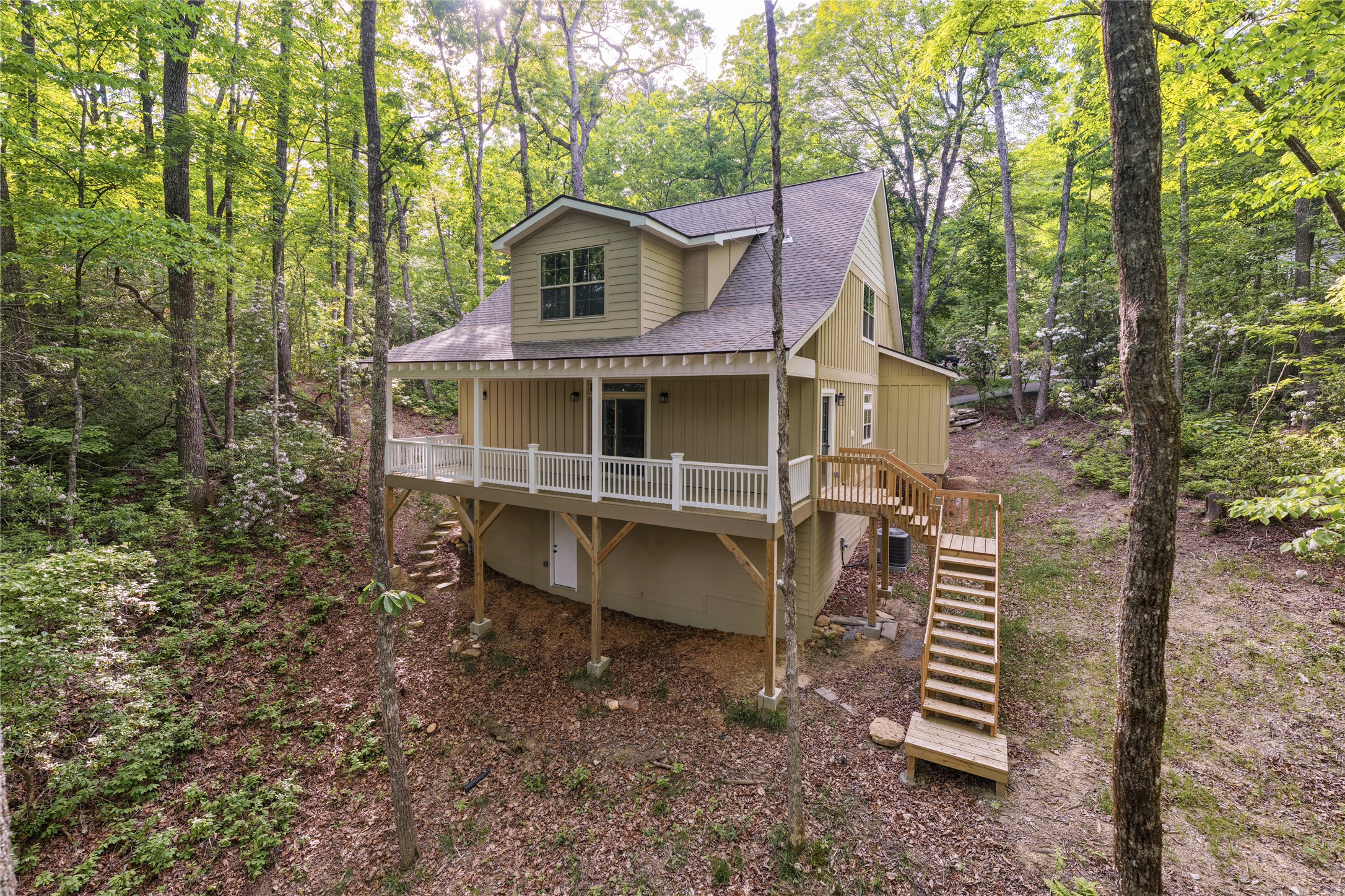 223 Sourwood Court
