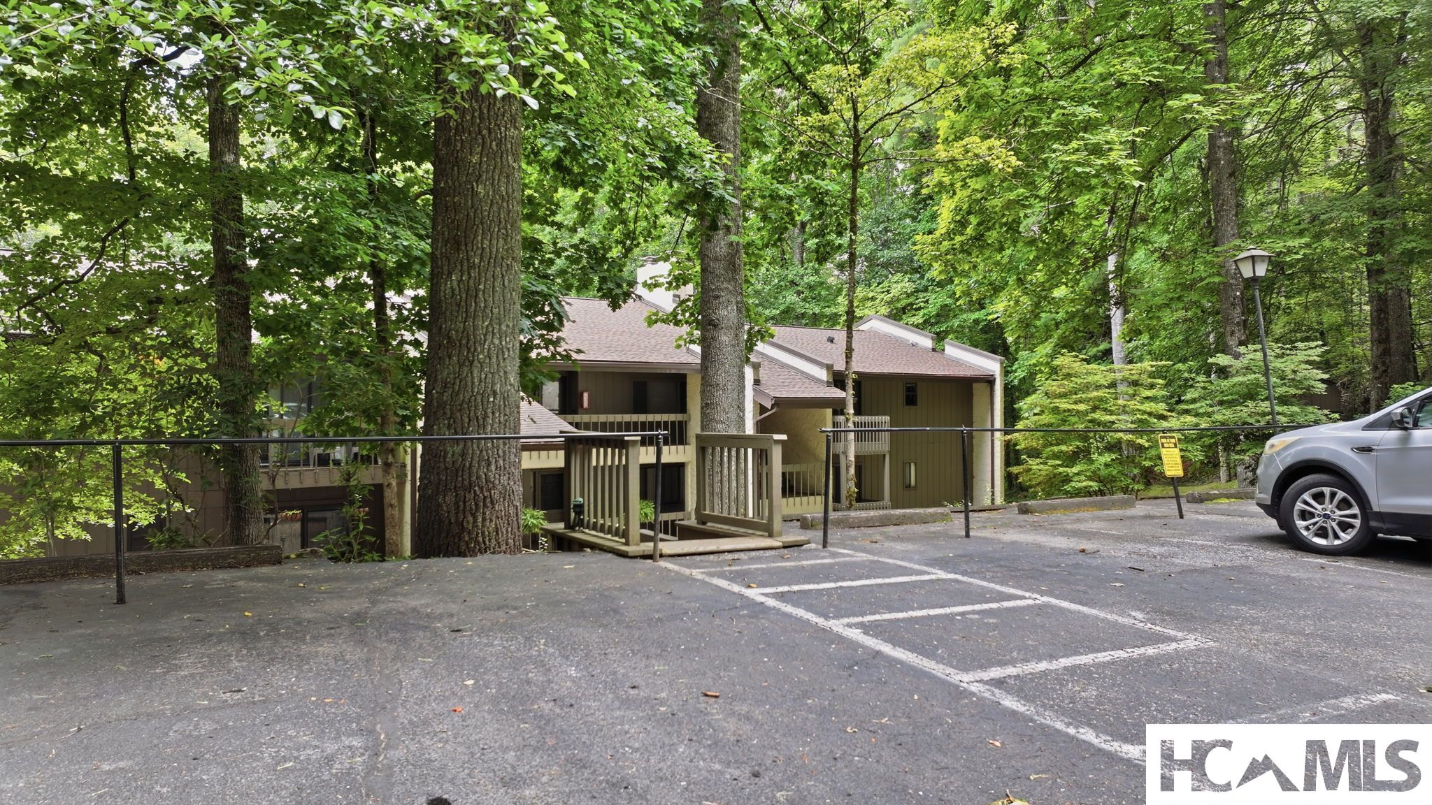 96 Dogwood Knob 1C