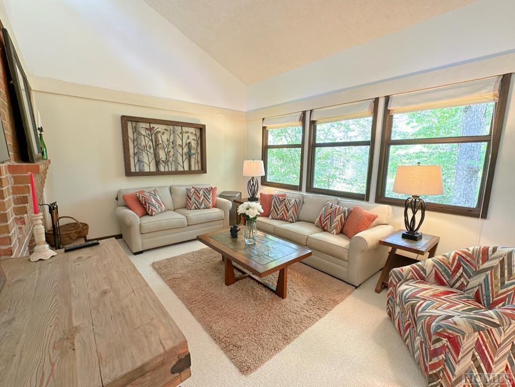 20 Chatterbox Way 8-A