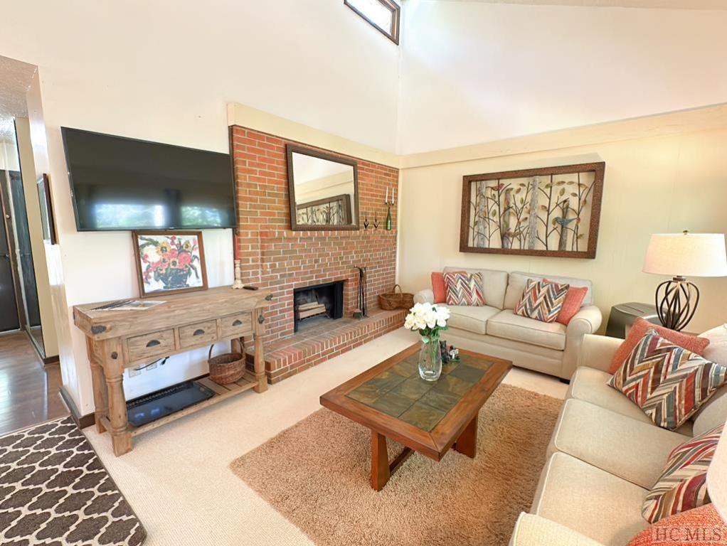 20 Chatterbox Way 8-A