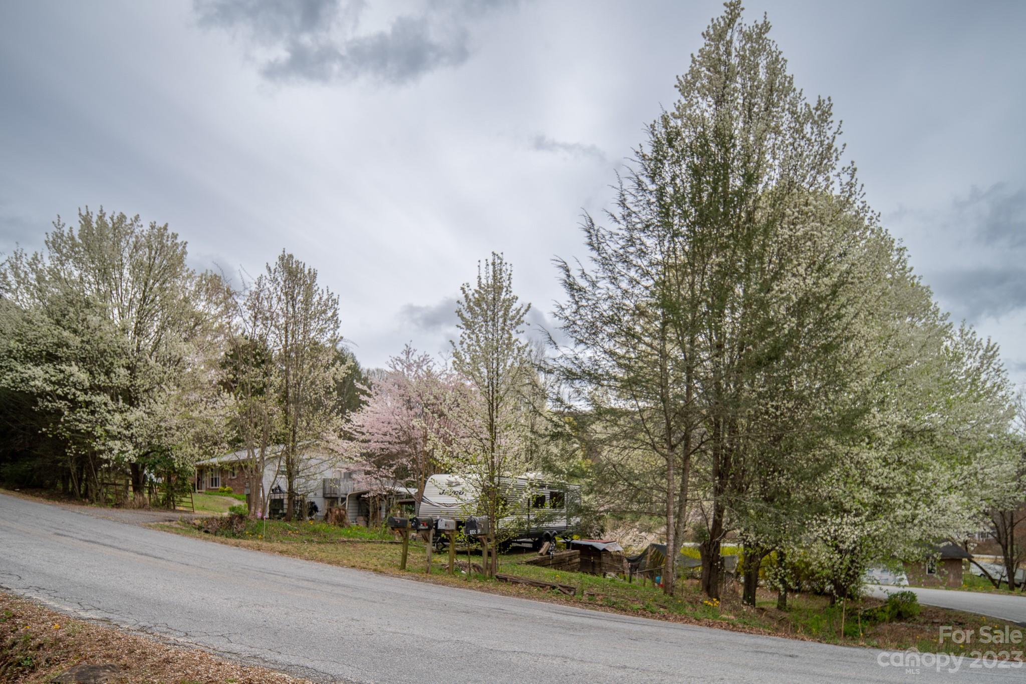 301 Connestee Road