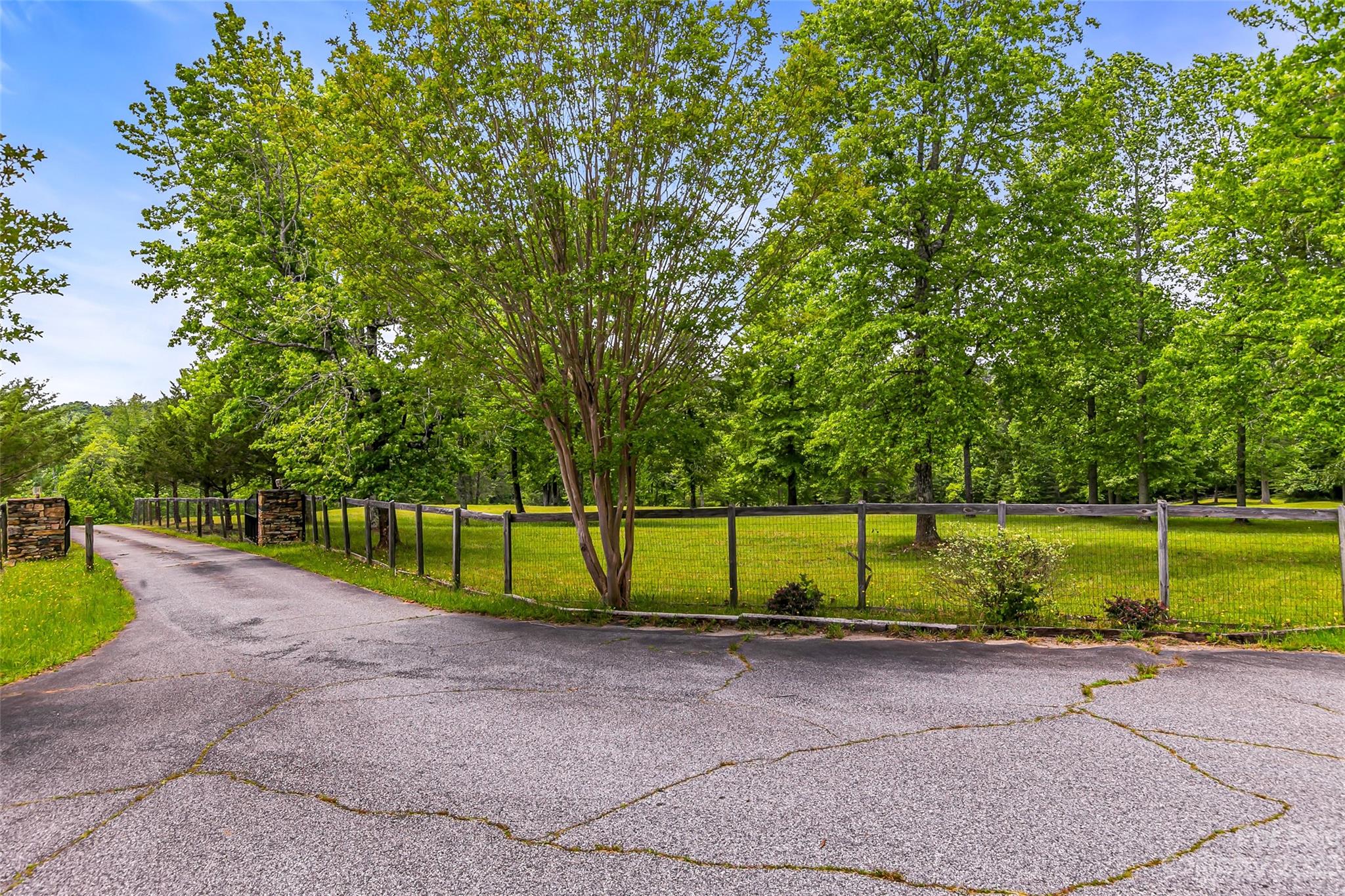 1034 Little Mountain Road