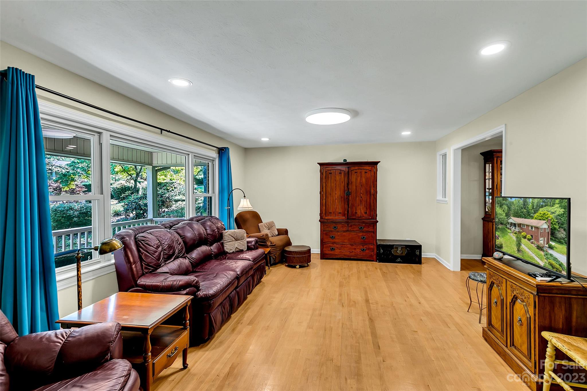 122 Sir Galahad Drive
