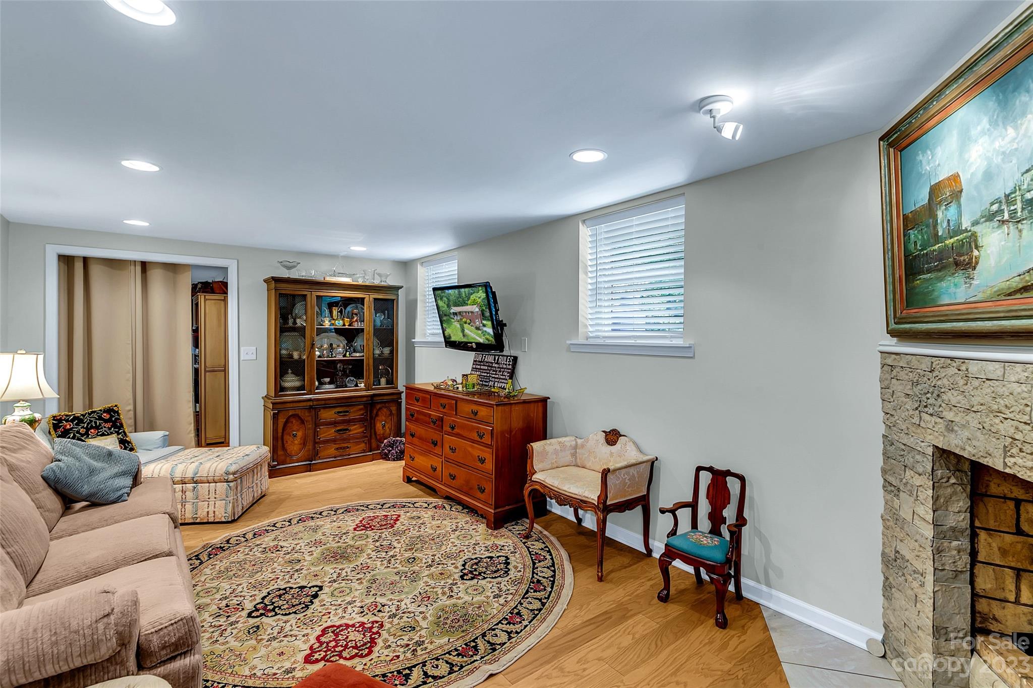 122 Sir Galahad Drive
