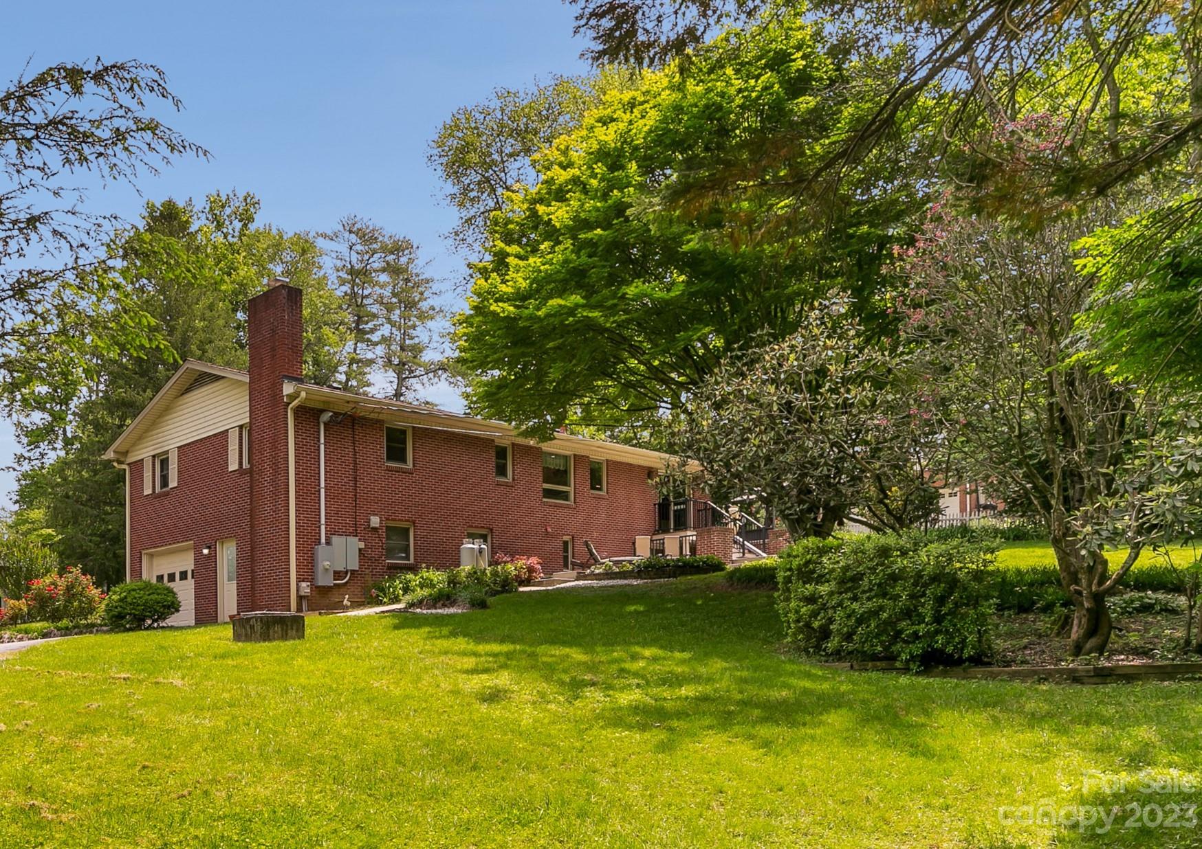 122 Sir Galahad Drive