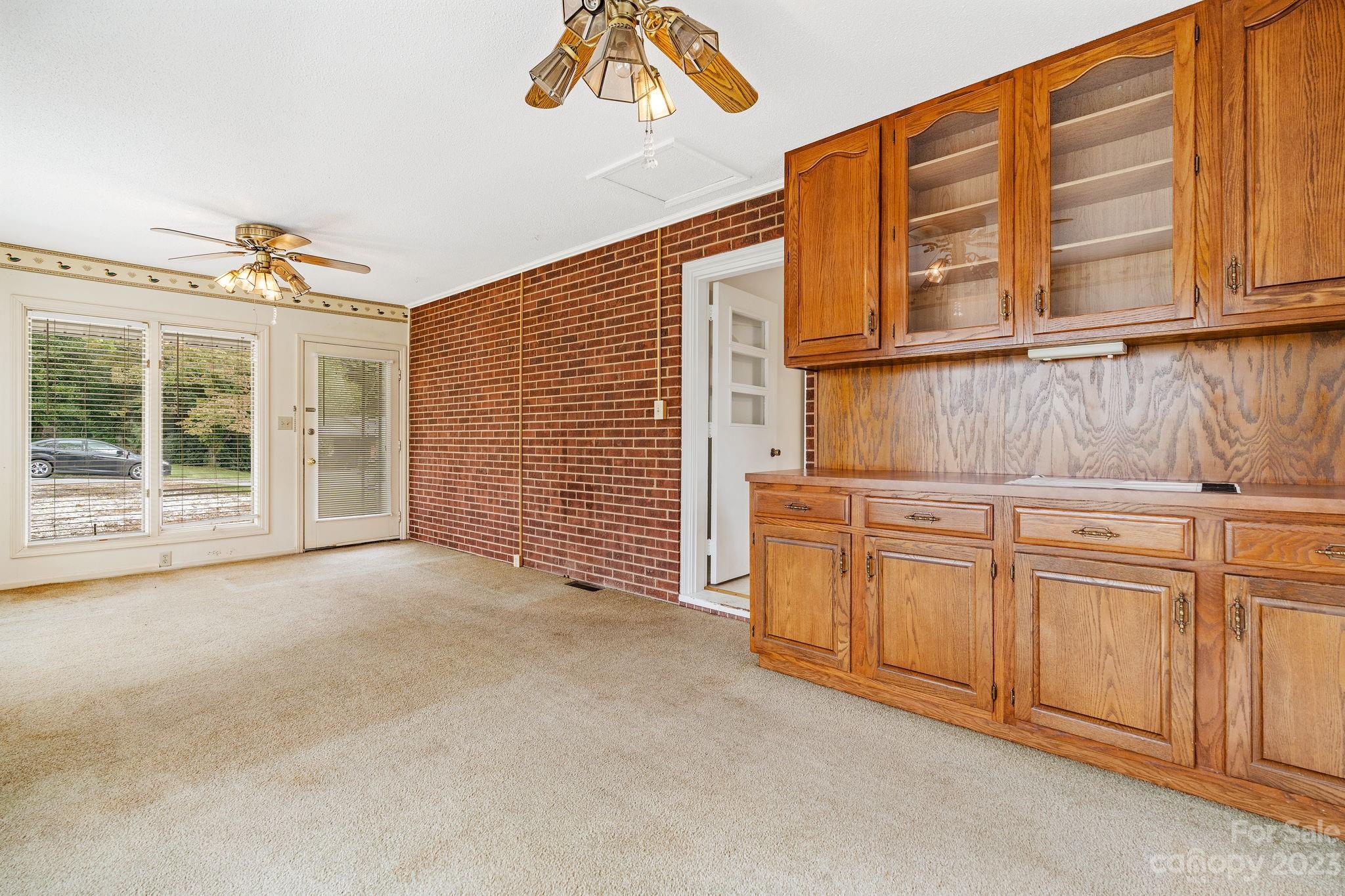 72 Poplar Street
