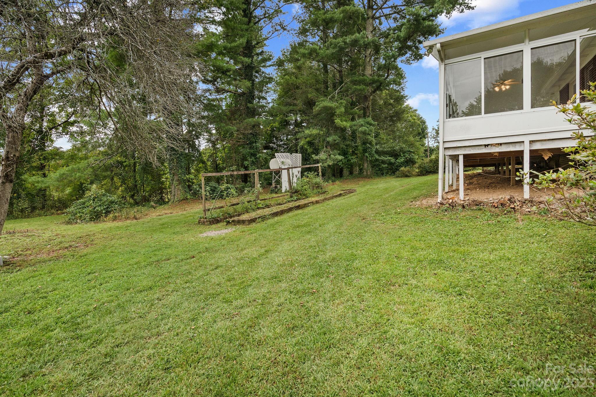 72 Poplar Street