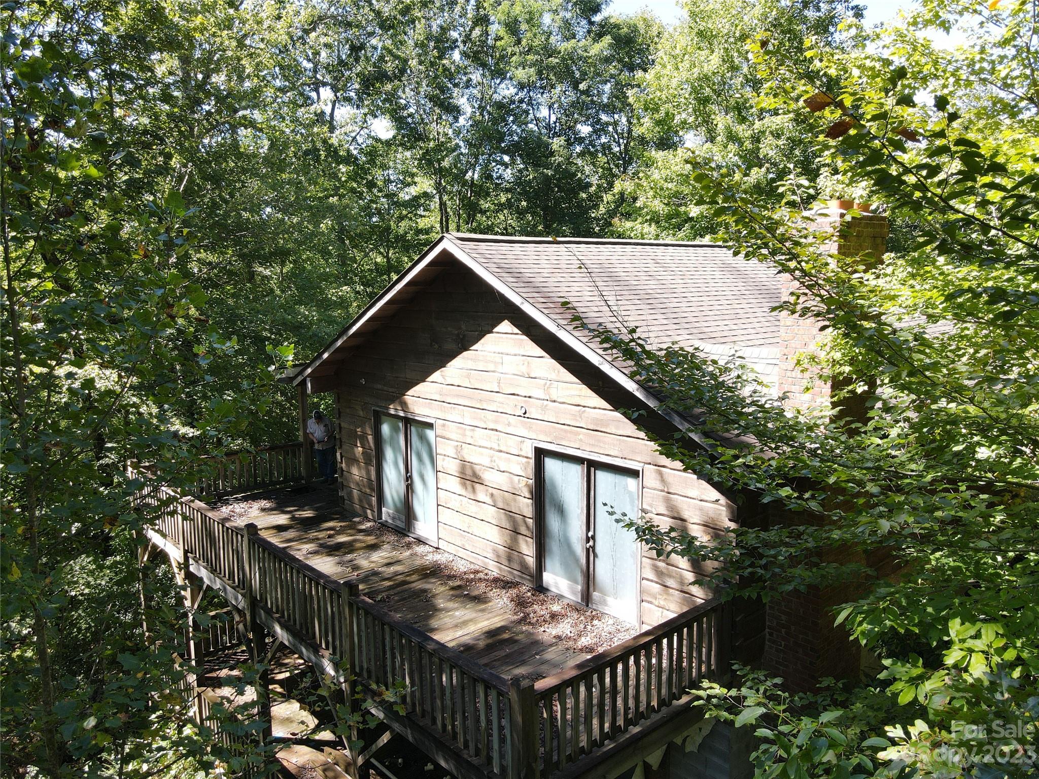 25 Creek Road