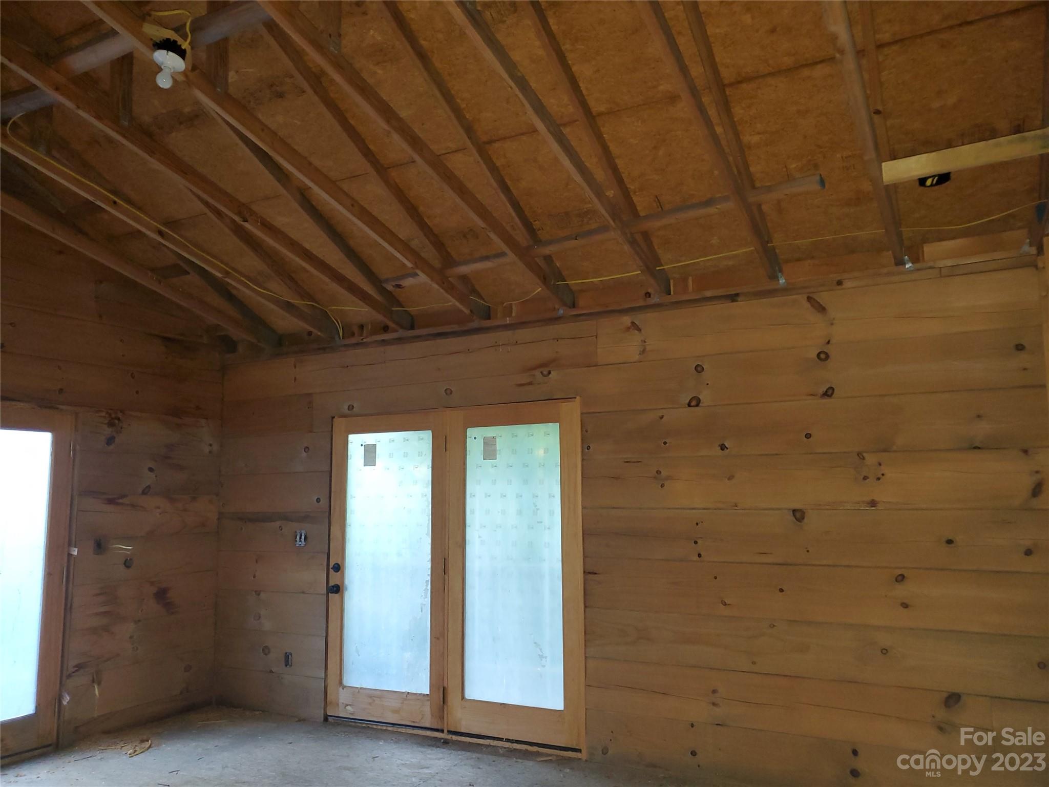 25 Creek Road