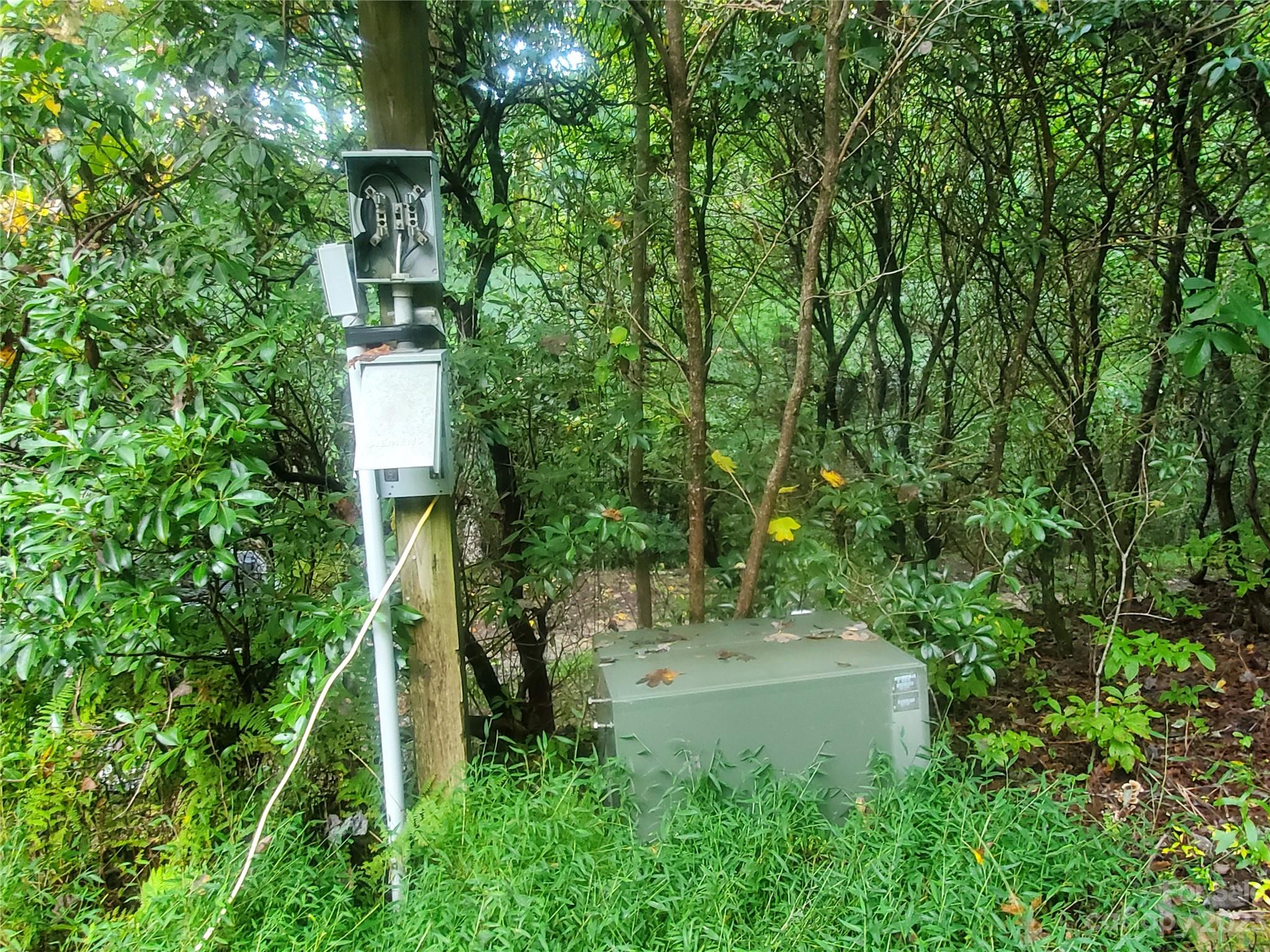 25 Creek Road