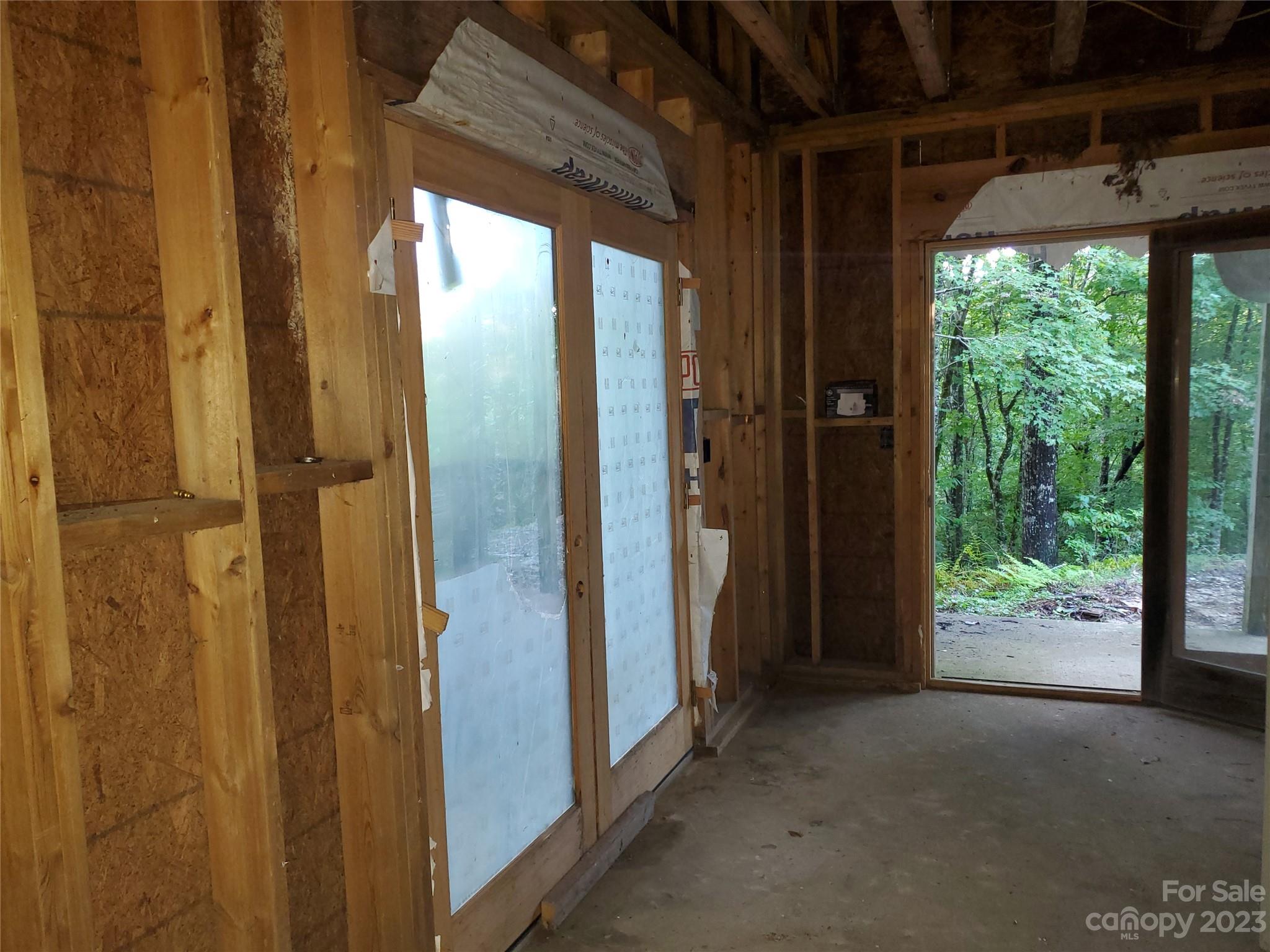 25 Creek Road