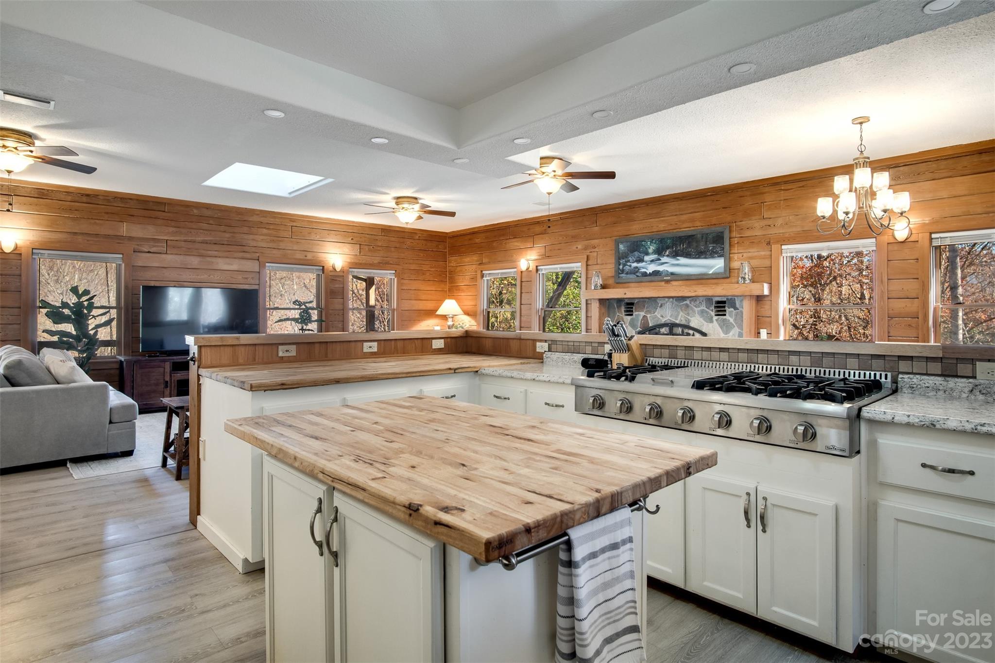 536 Davis Creek Road