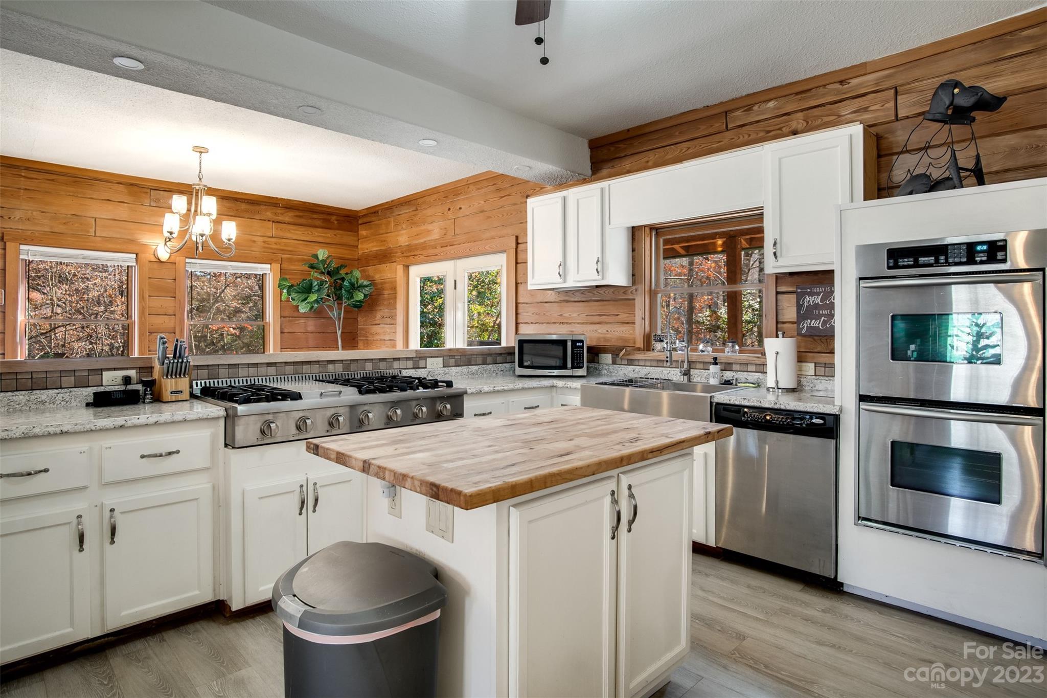 536 Davis Creek Road