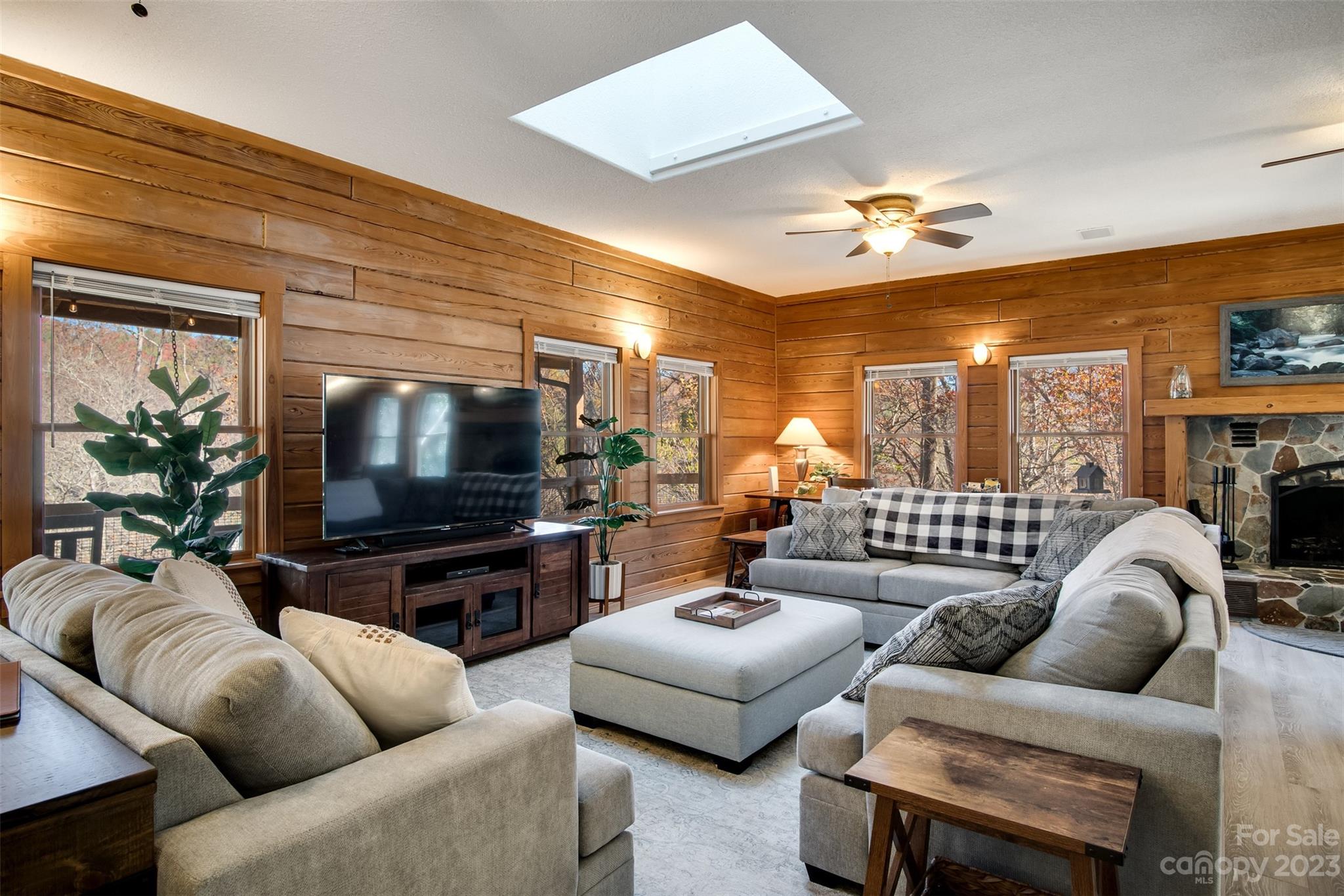 536 Davis Creek Road