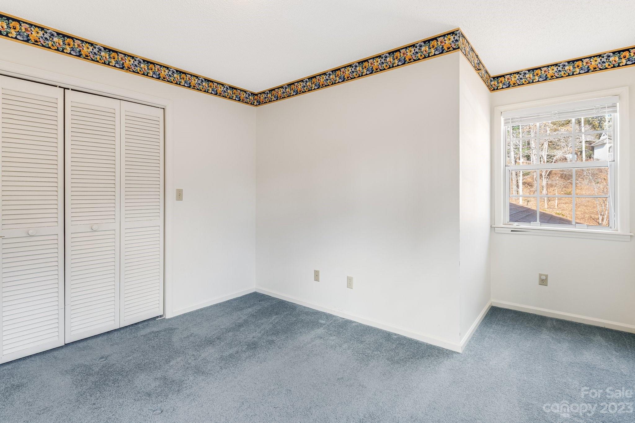 122 Lakeview Court