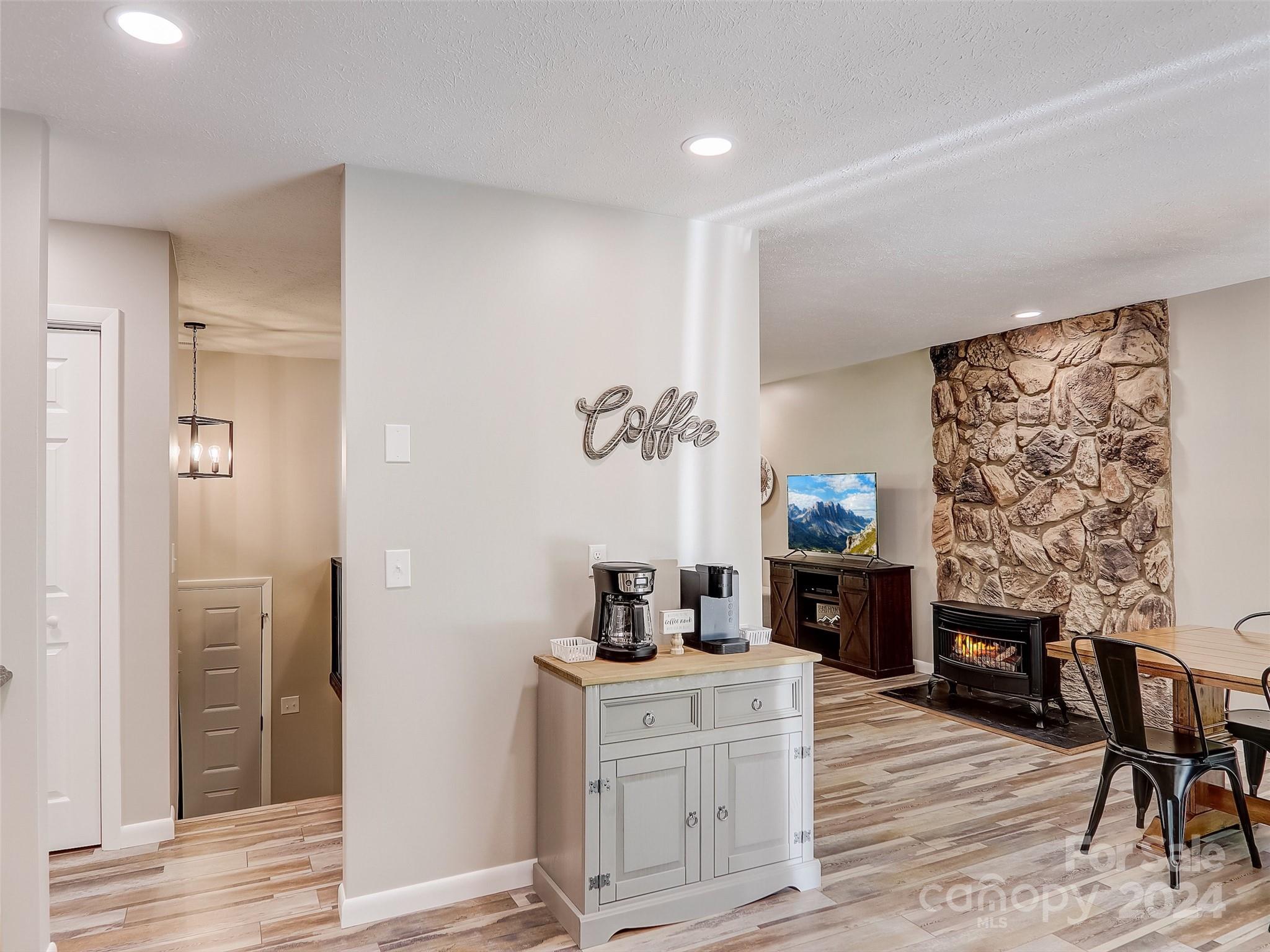 1191 Dupont Road