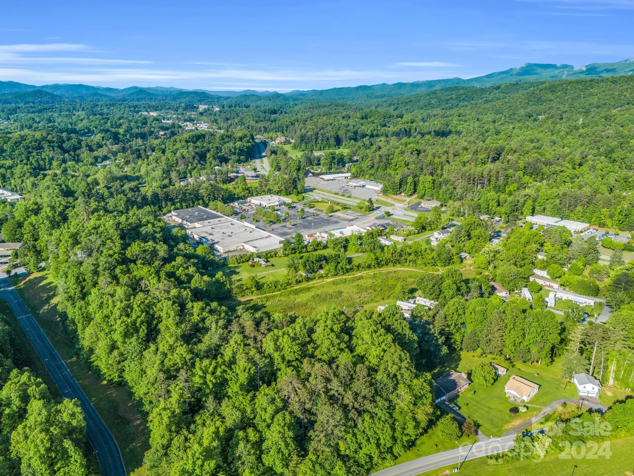1386 Asheville Highway