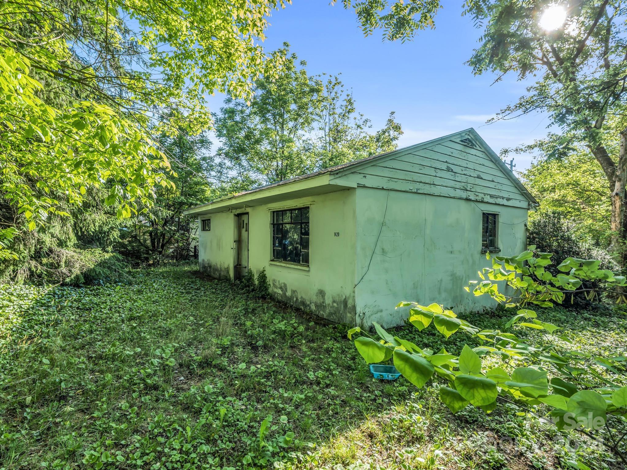 1386 Asheville Highway