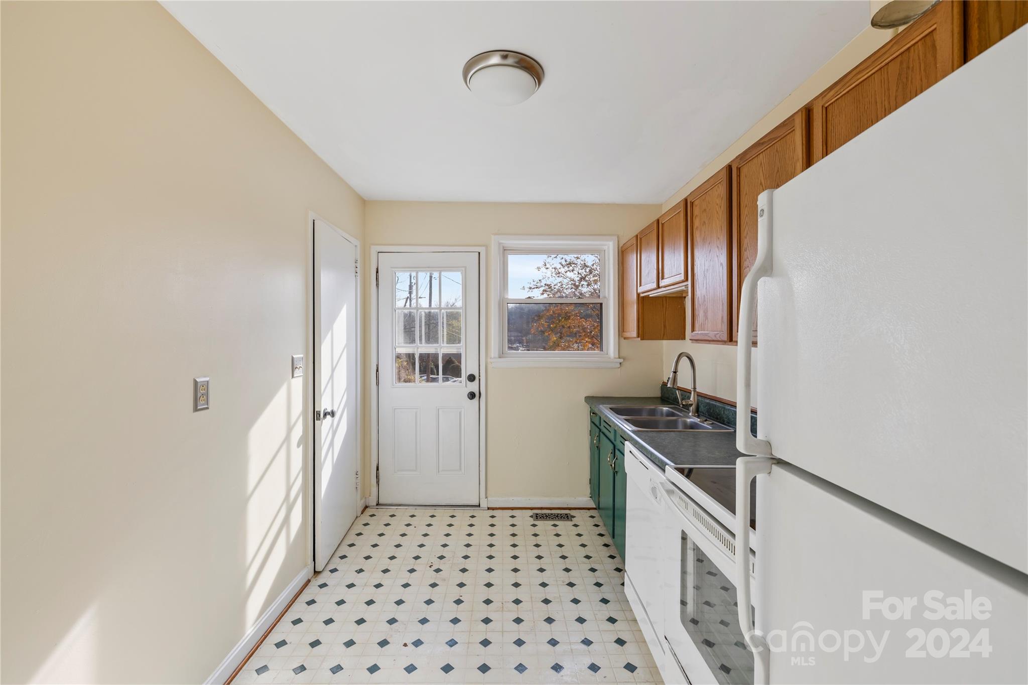 30 Elm Bend Road