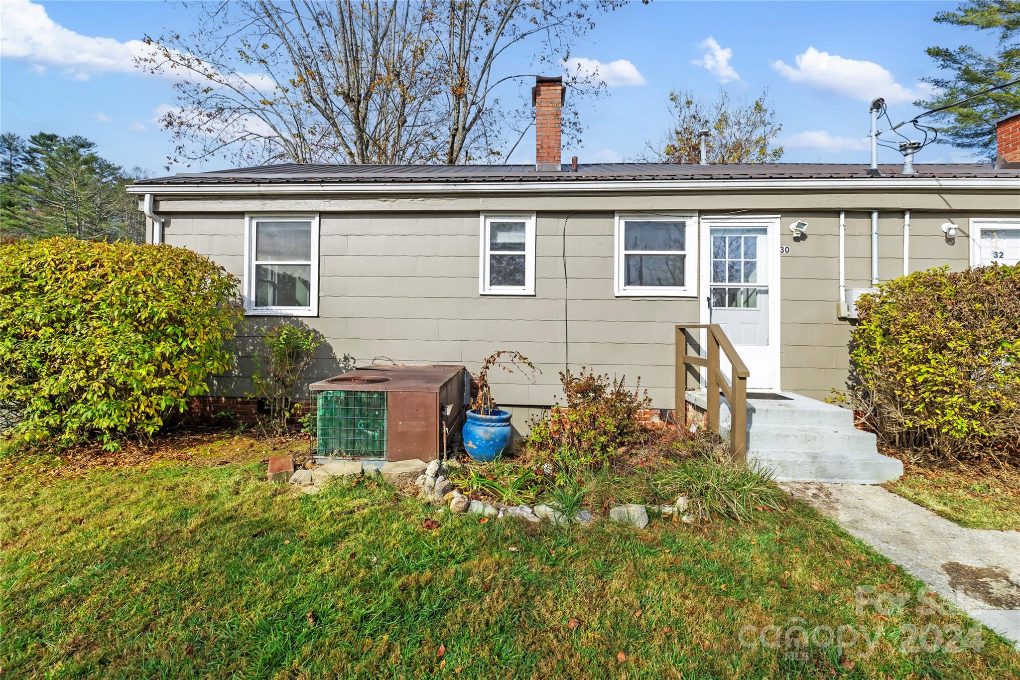 30 Elm Bend Road