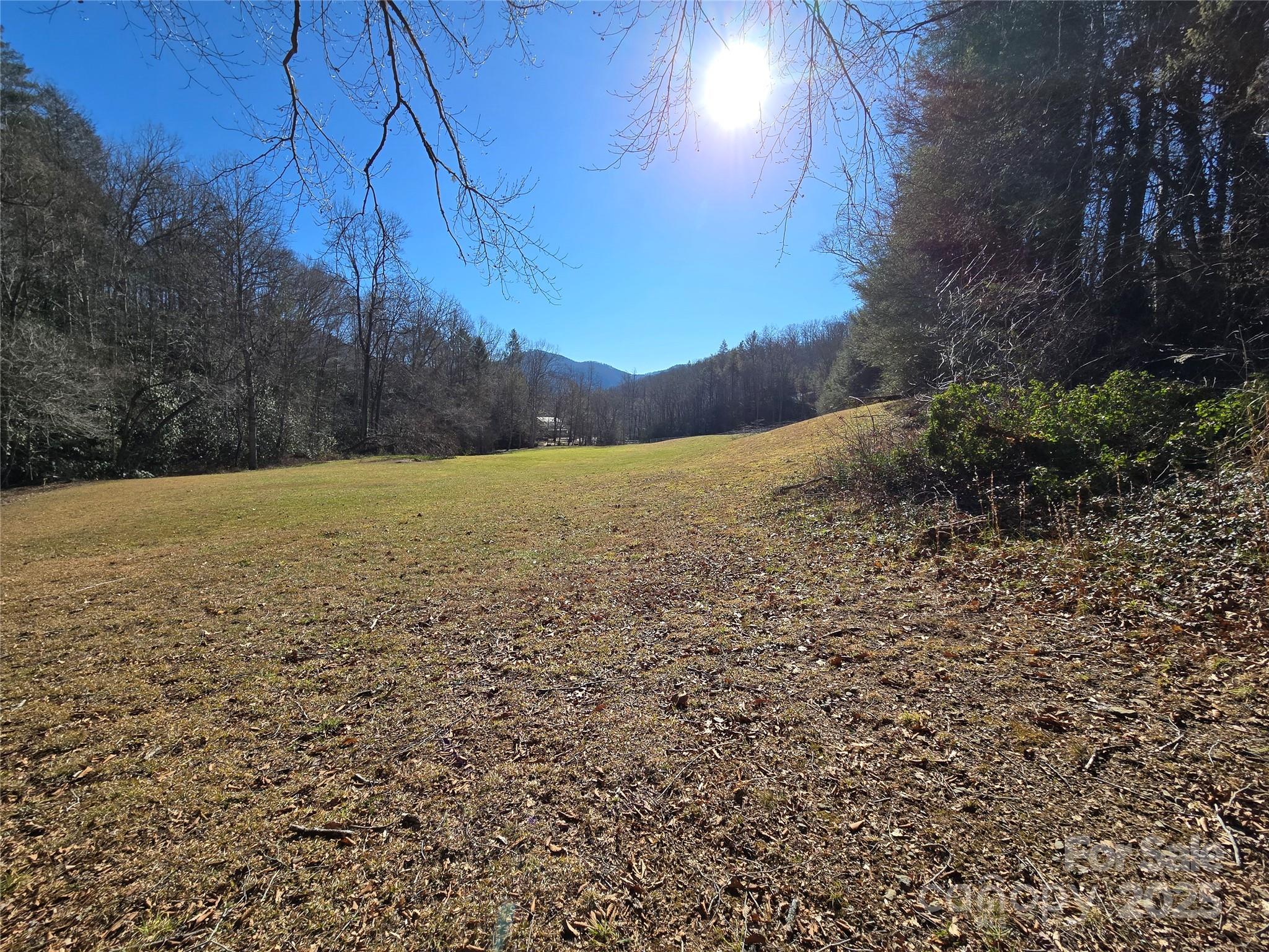 25 Rush Creek Road