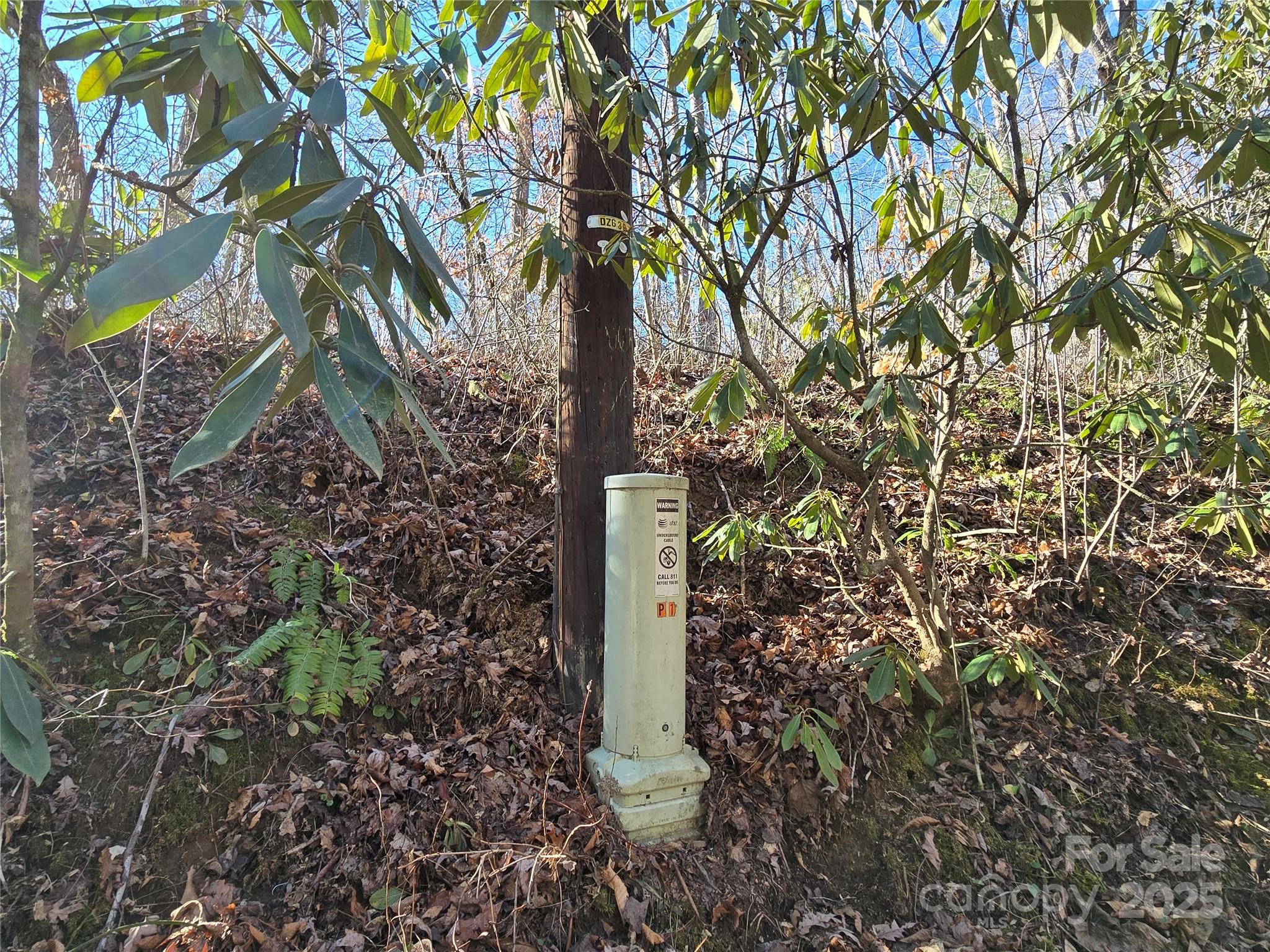 25 Rush Creek Road