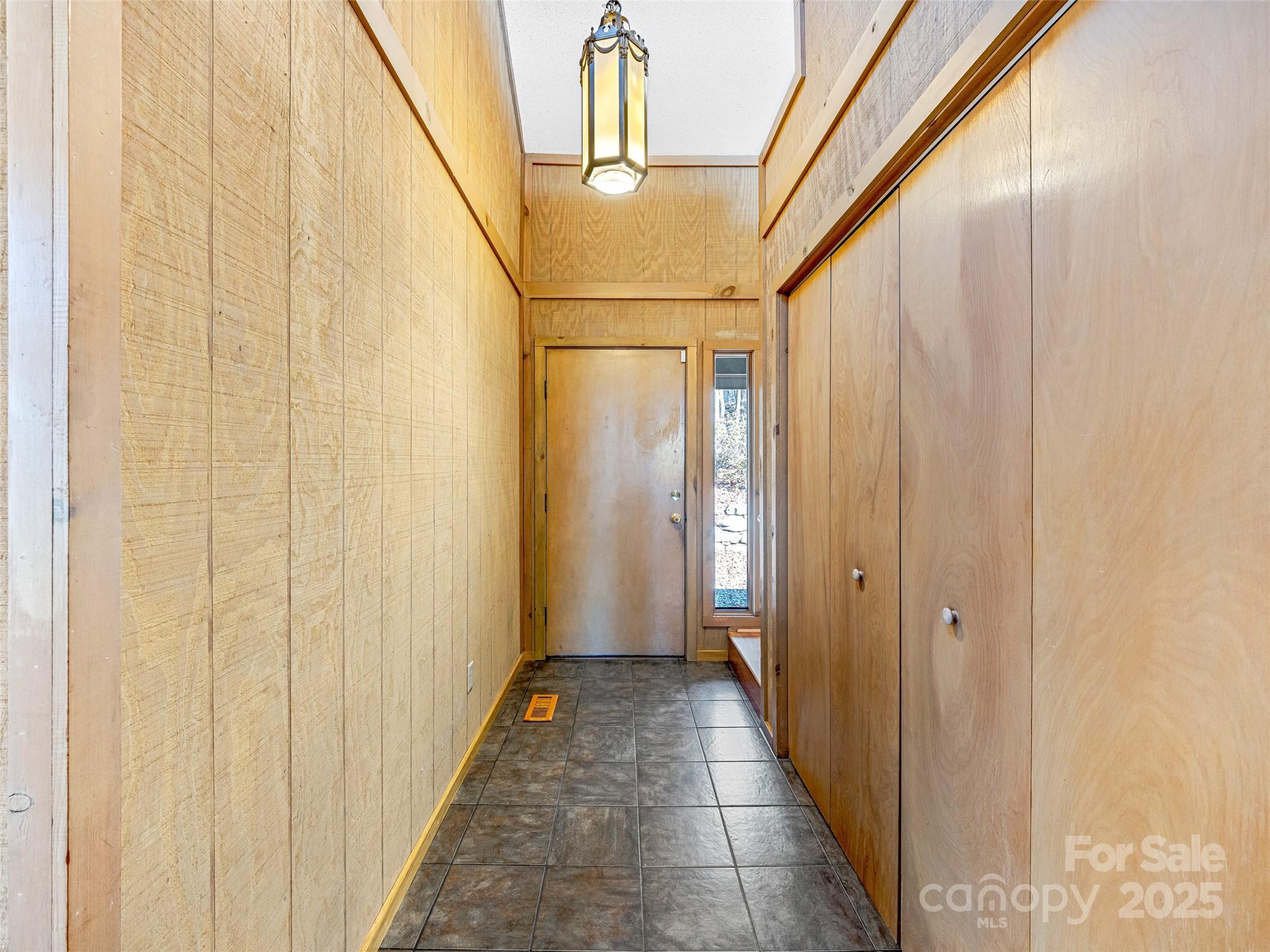 490 Arrowhead Ridge Road