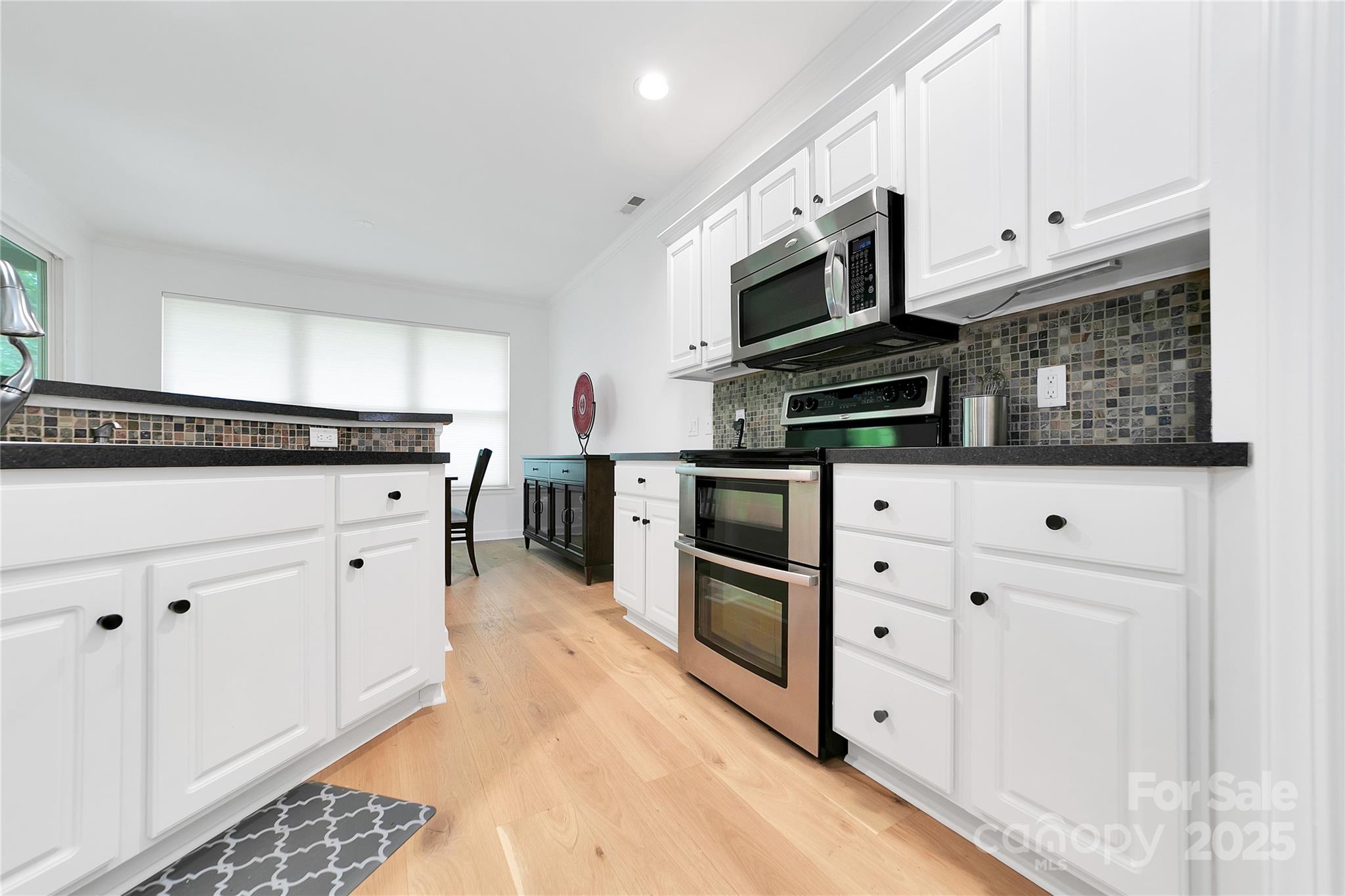 99 Ridgetop Circle