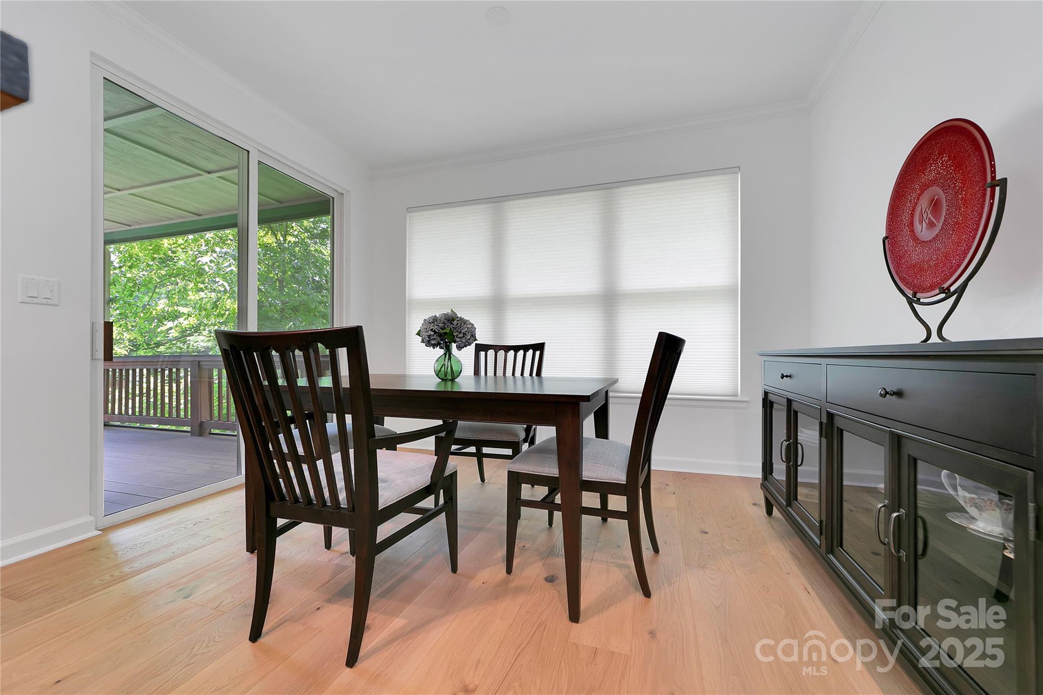 99 Ridgetop Circle