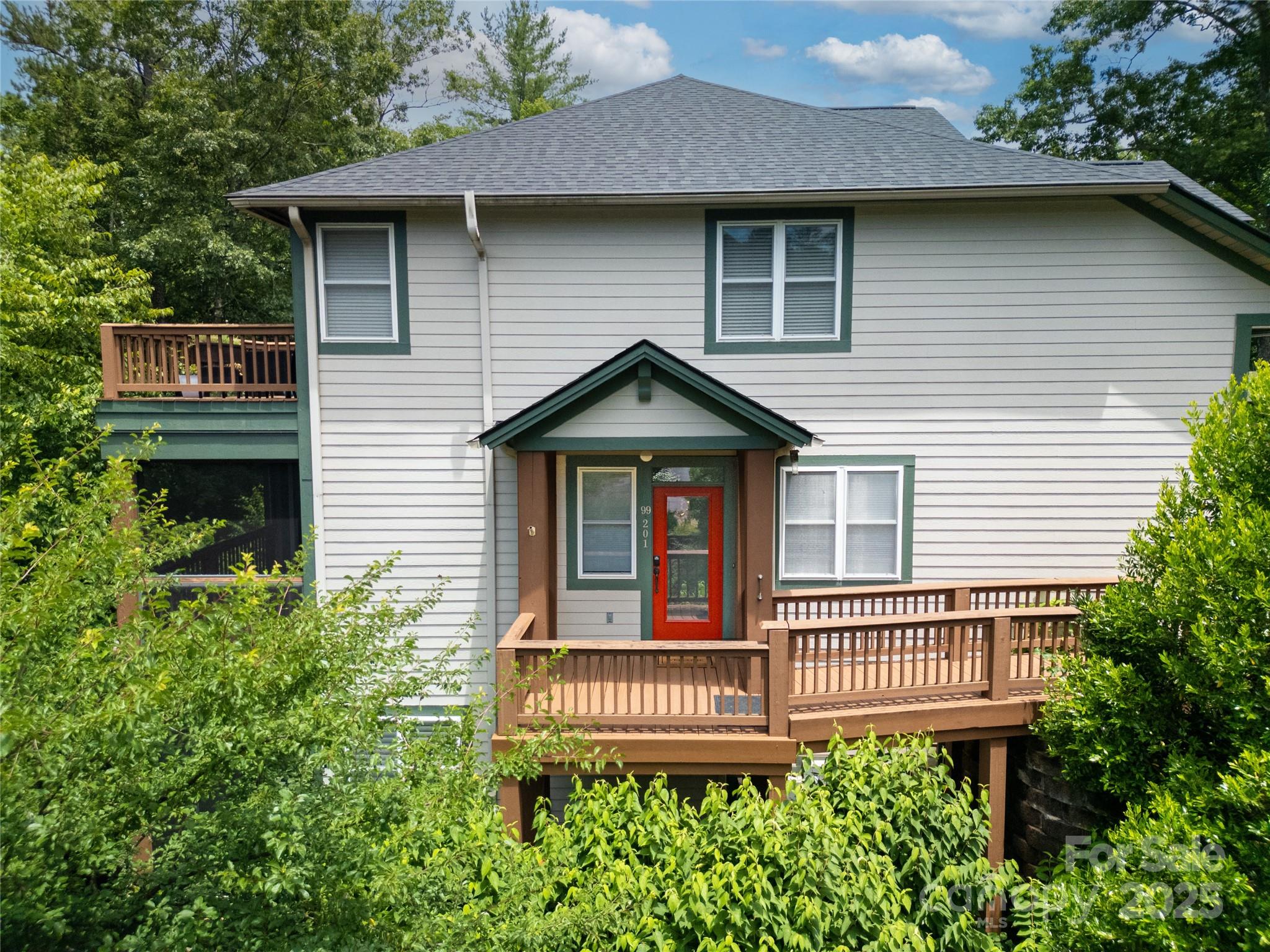 99 Ridgetop Circle