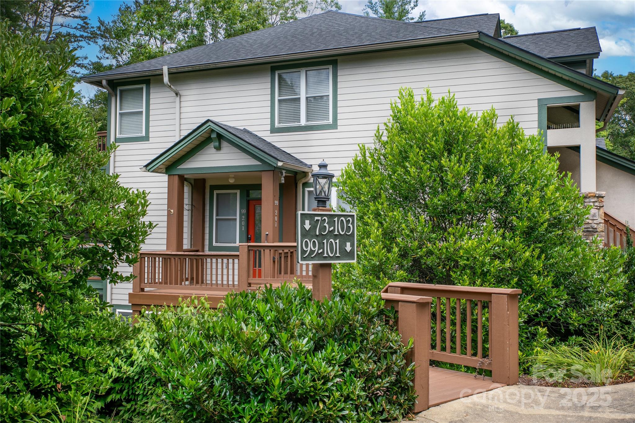 99 Ridgetop Circle