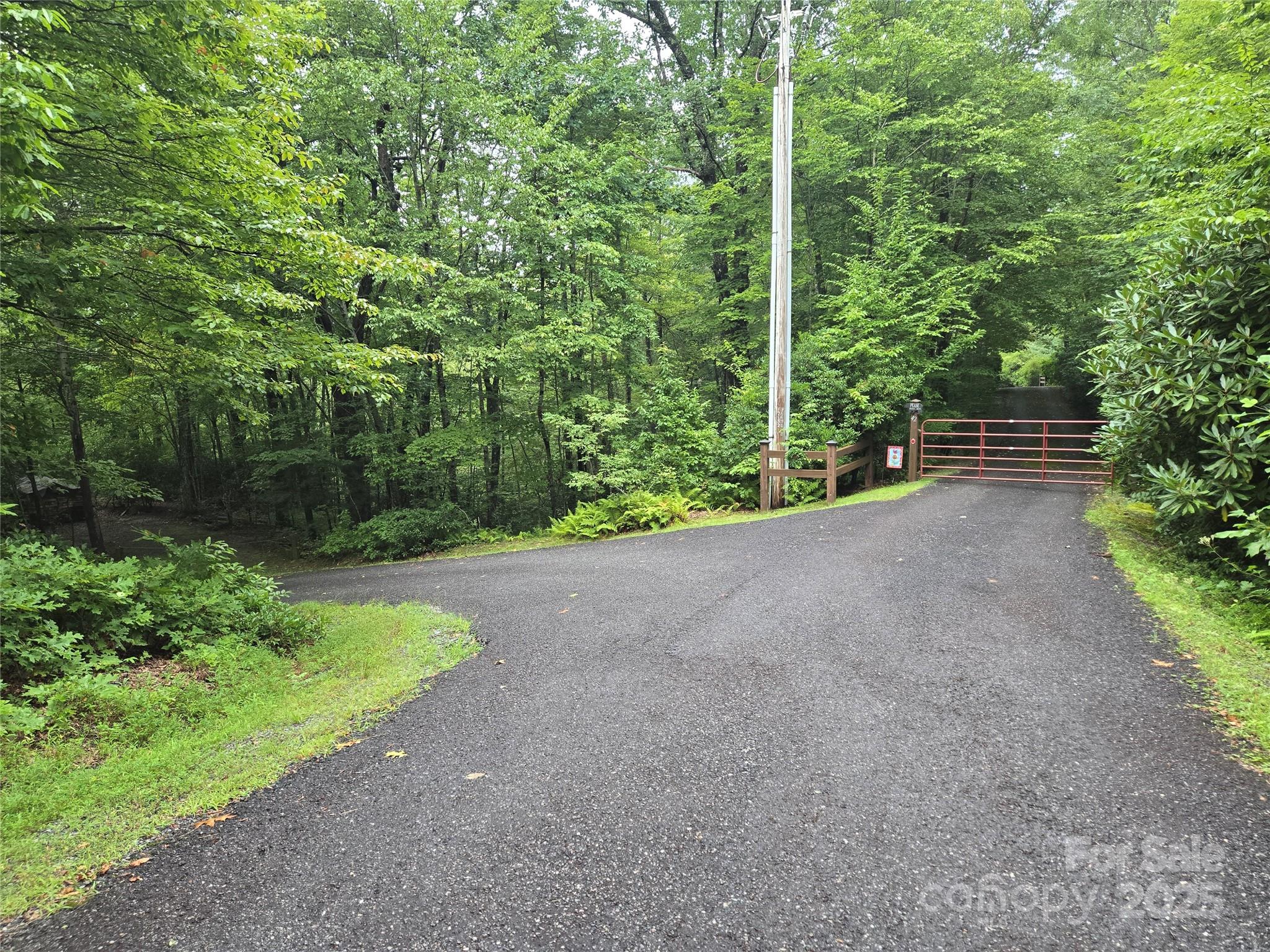 147 Hummingbird Hollow