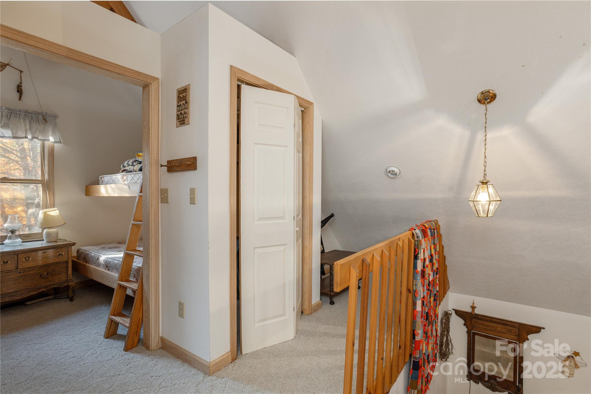 2355 Round Mountain Road