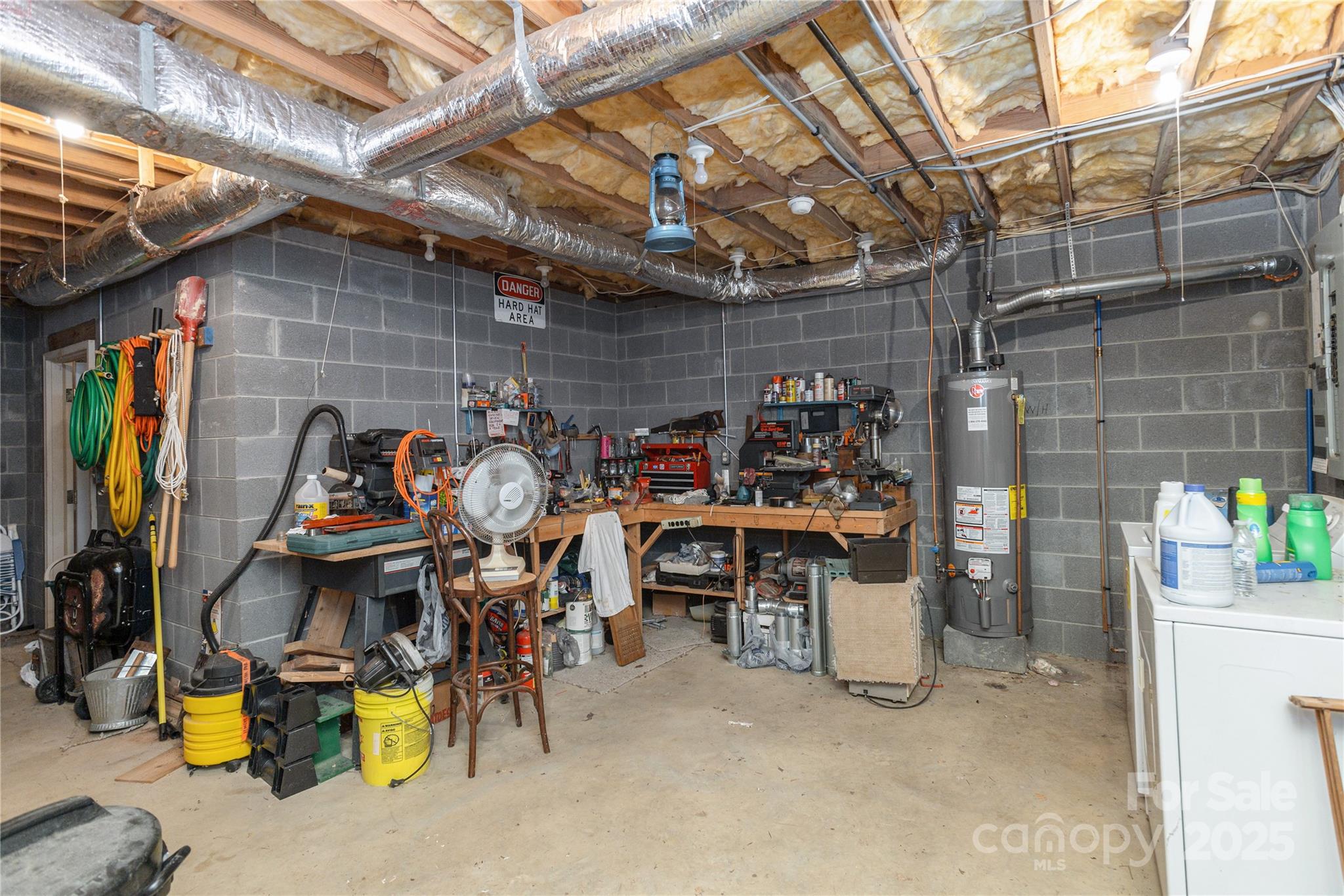 2355 Round Mountain Road