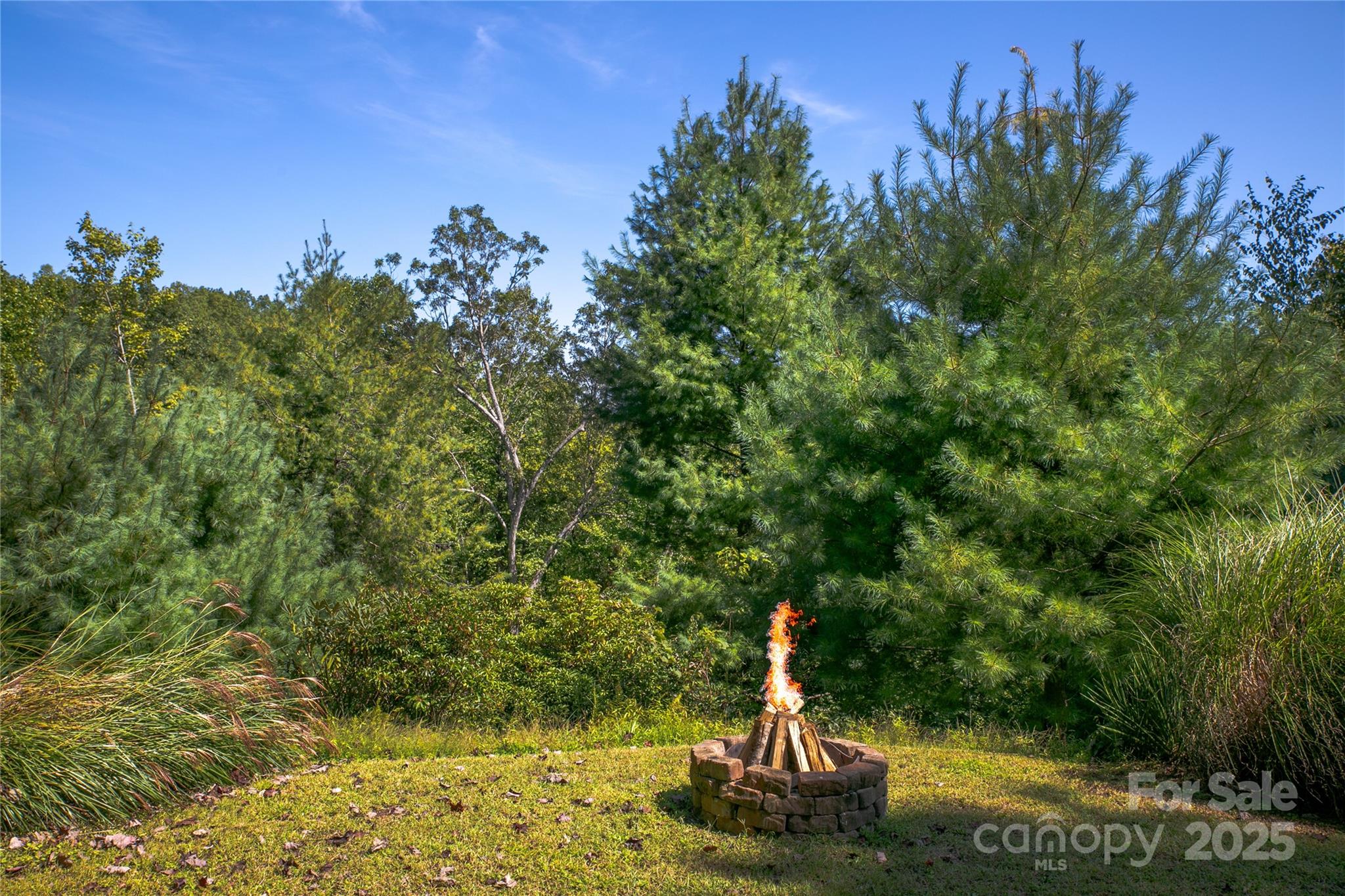 88 Ladd Ridge