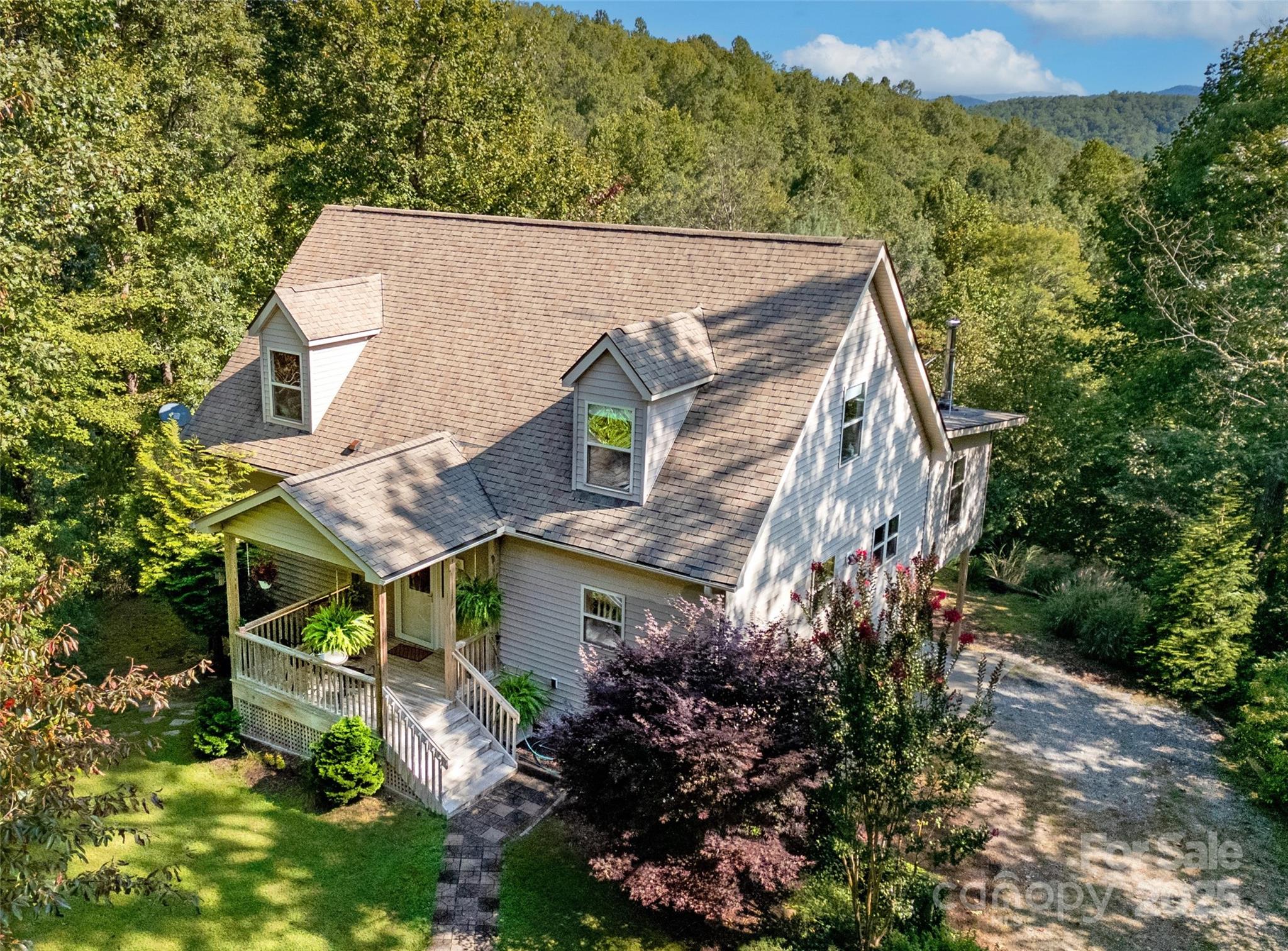 88 Ladd Ridge