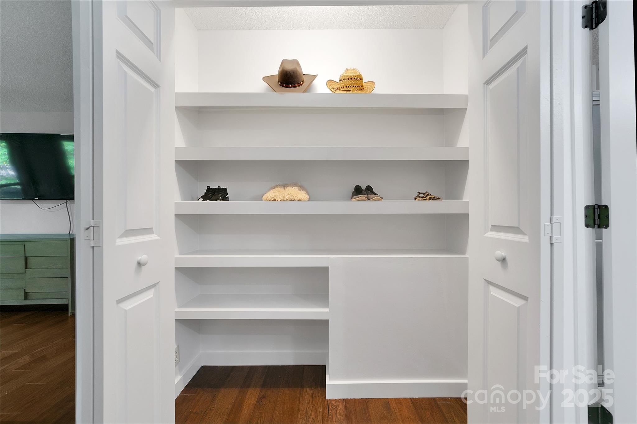 557 Country Club Estates Drive