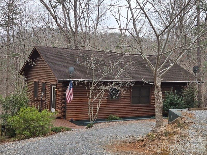575 Shannons Walk