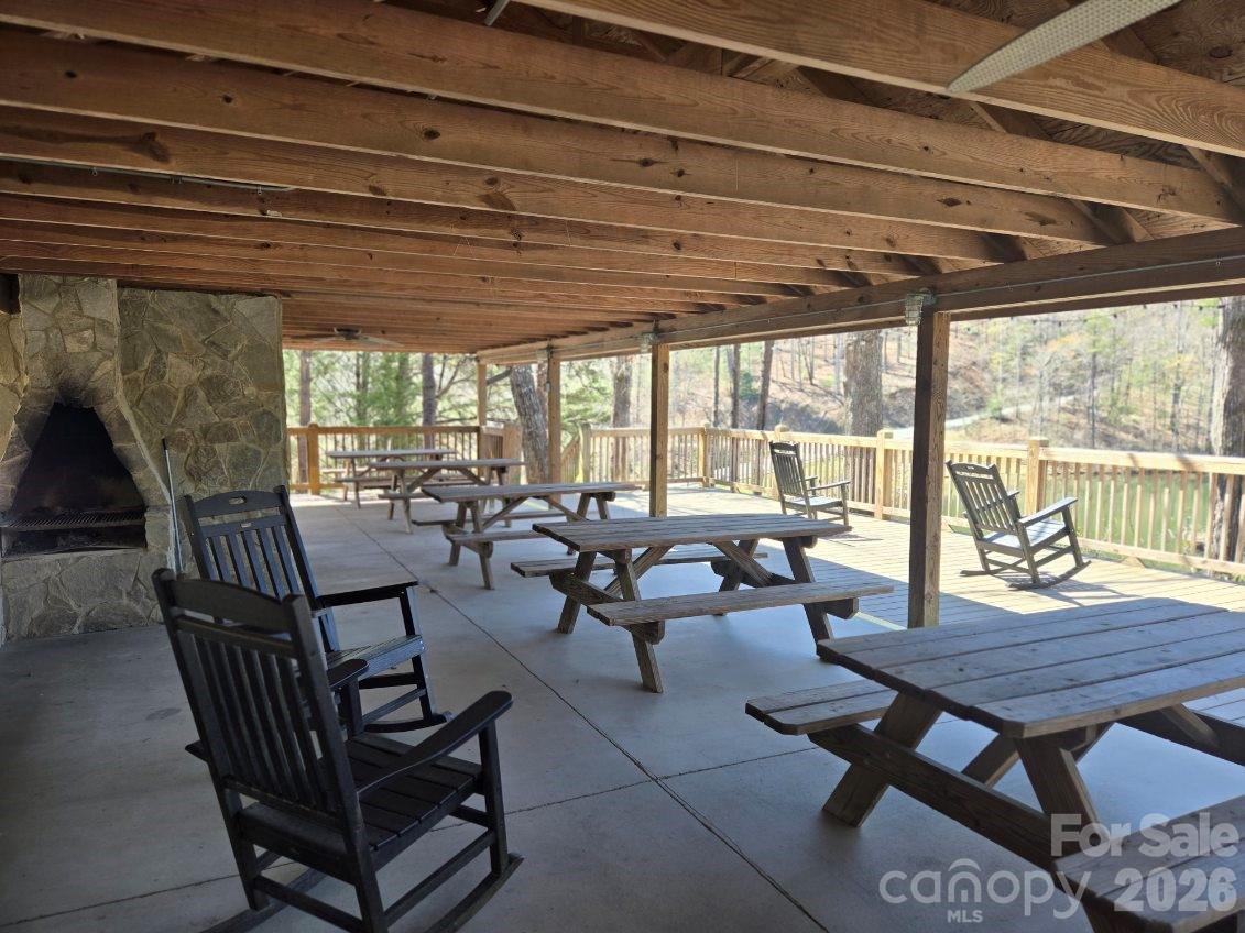 284 Oriole Drive