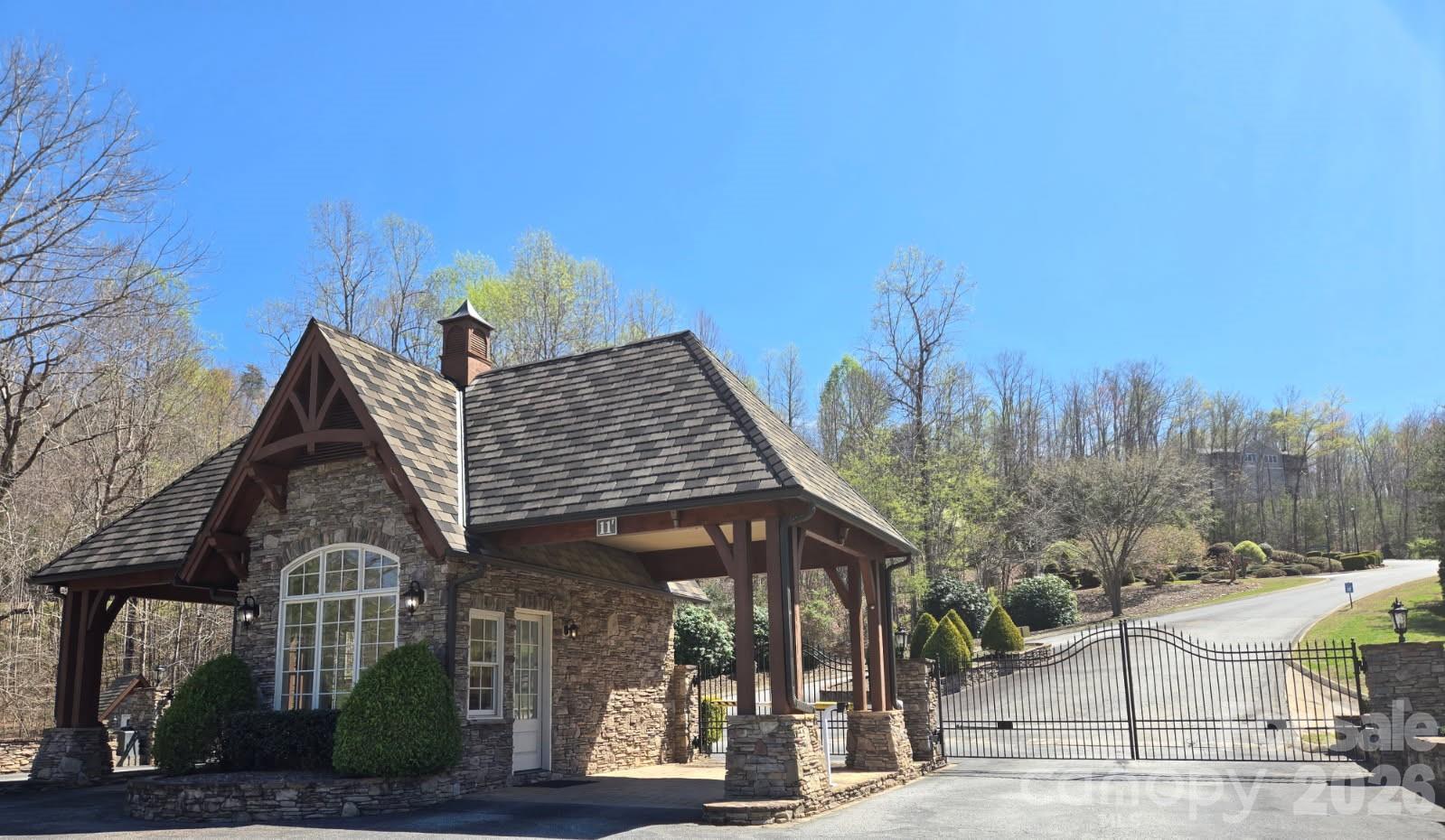 600 High Pines Loop
