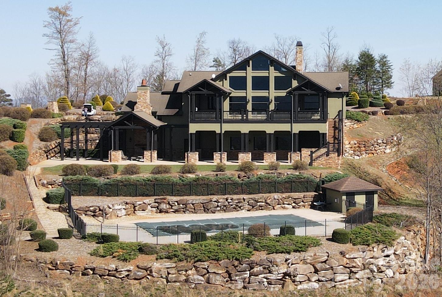 600 High Pines Loop