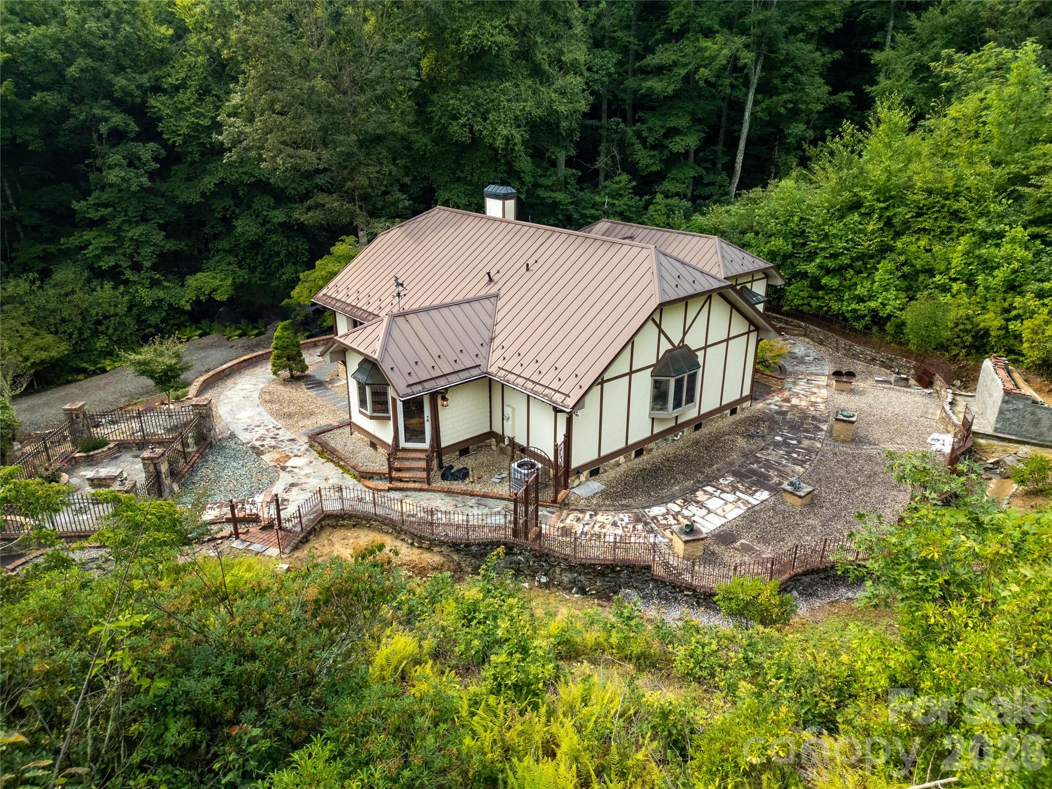 275 Hubbard Hollow Road