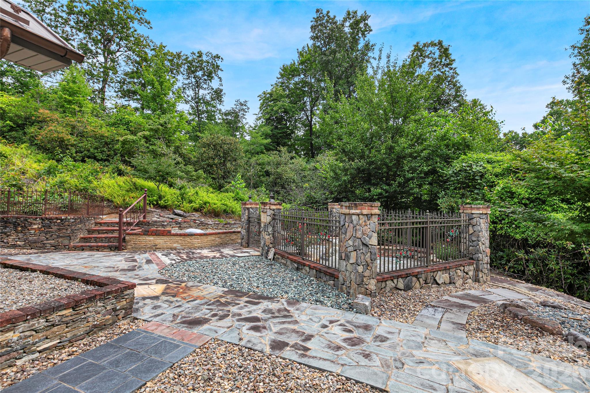 275 Hubbard Hollow Road