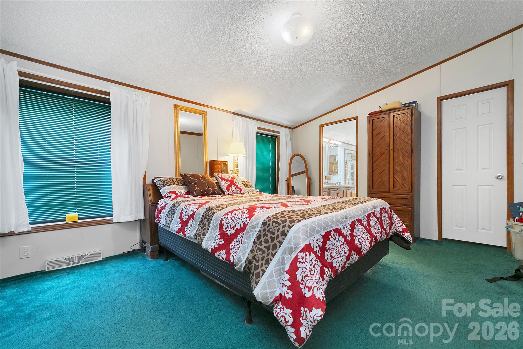 15 Windy Canyon Road