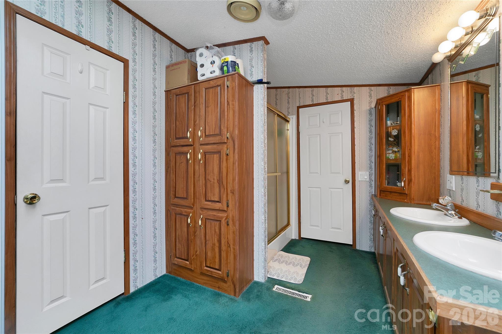 15 Windy Canyon Road