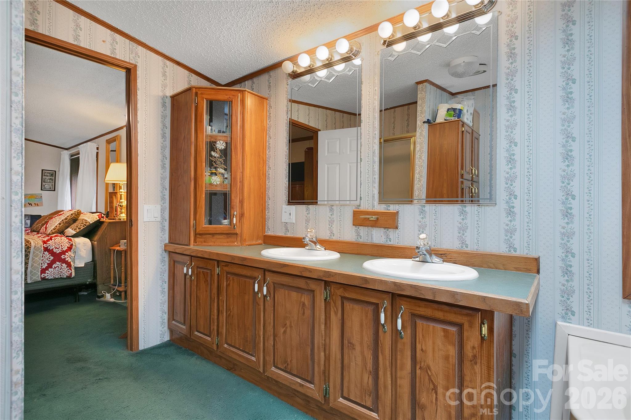 15 Windy Canyon Road