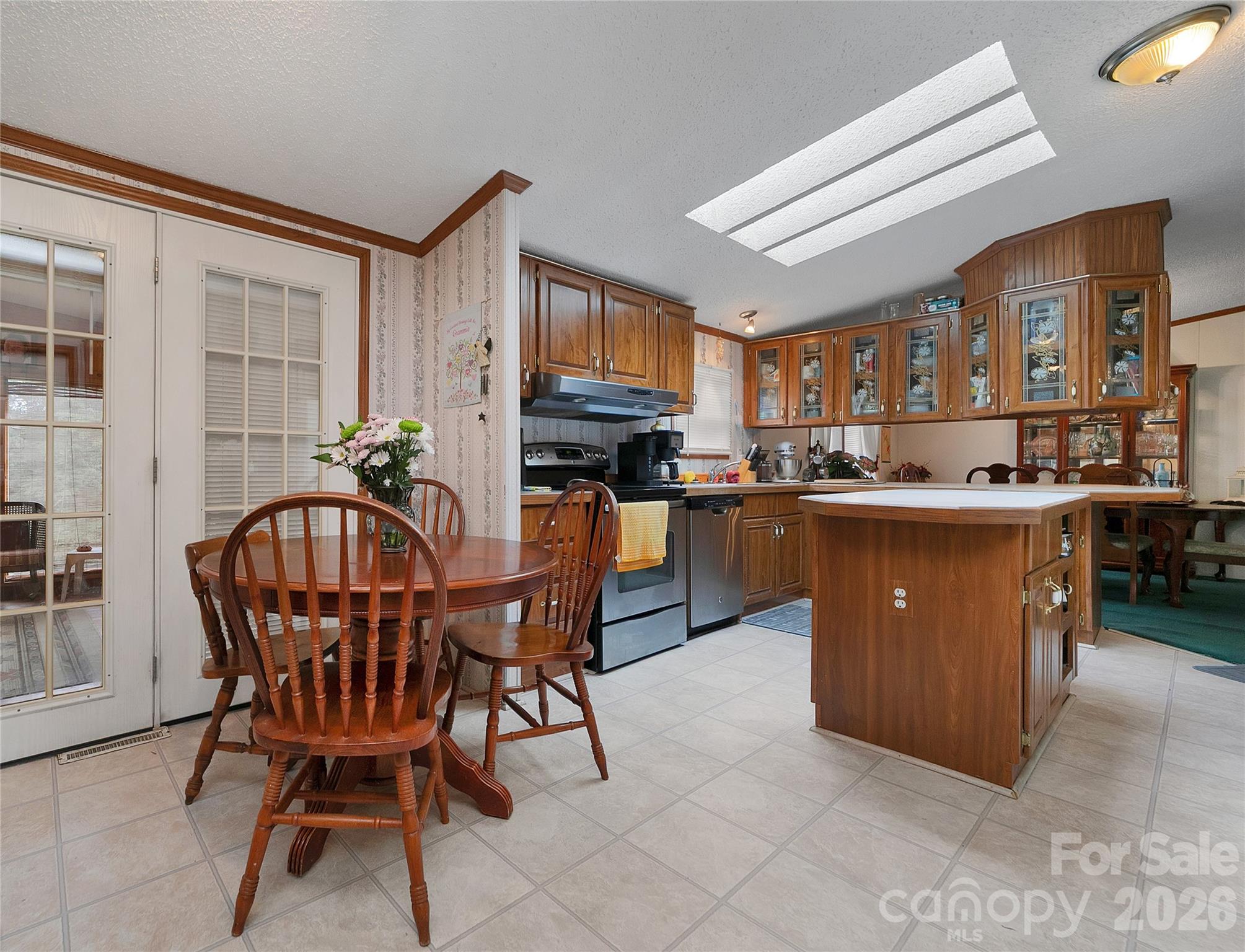 15 Windy Canyon Road