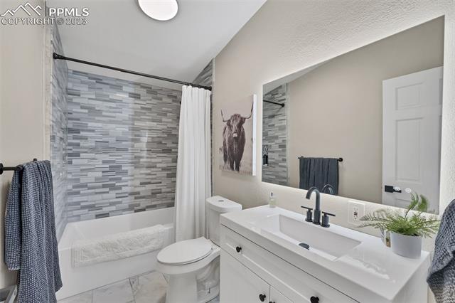 403 Pioneer Creek Drive