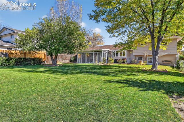 1430 De Reamer Circle
