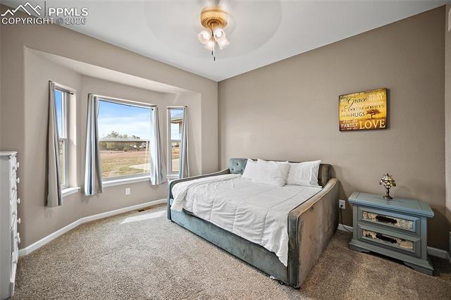 469 E Gentry Drive
